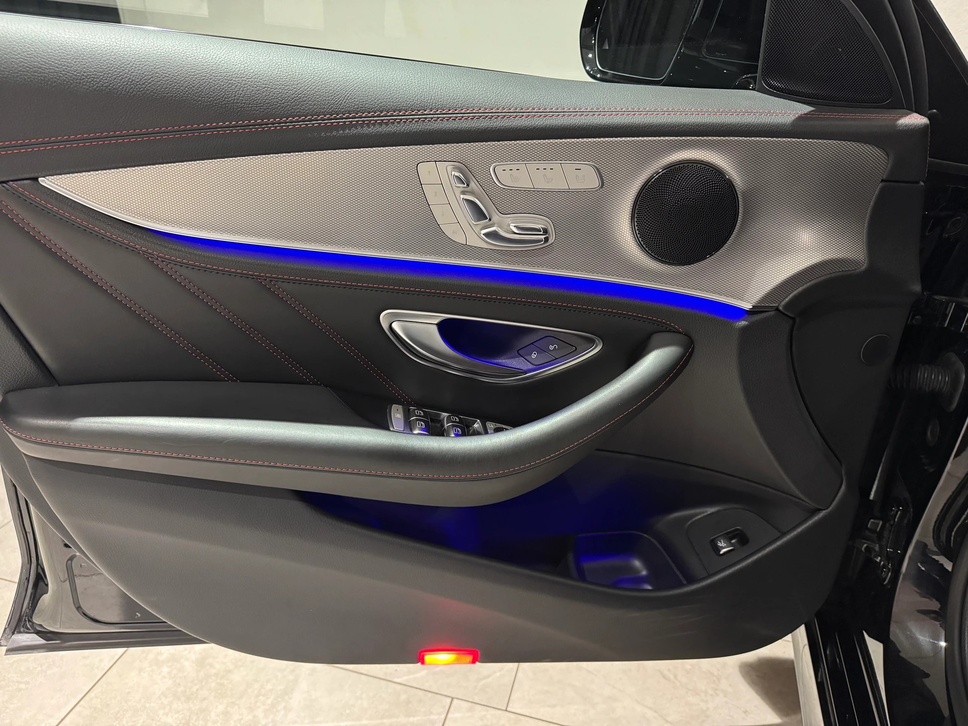 MERCEDES-BENZ E 43 AMG 4 Matic 9G-Tronic-image-13