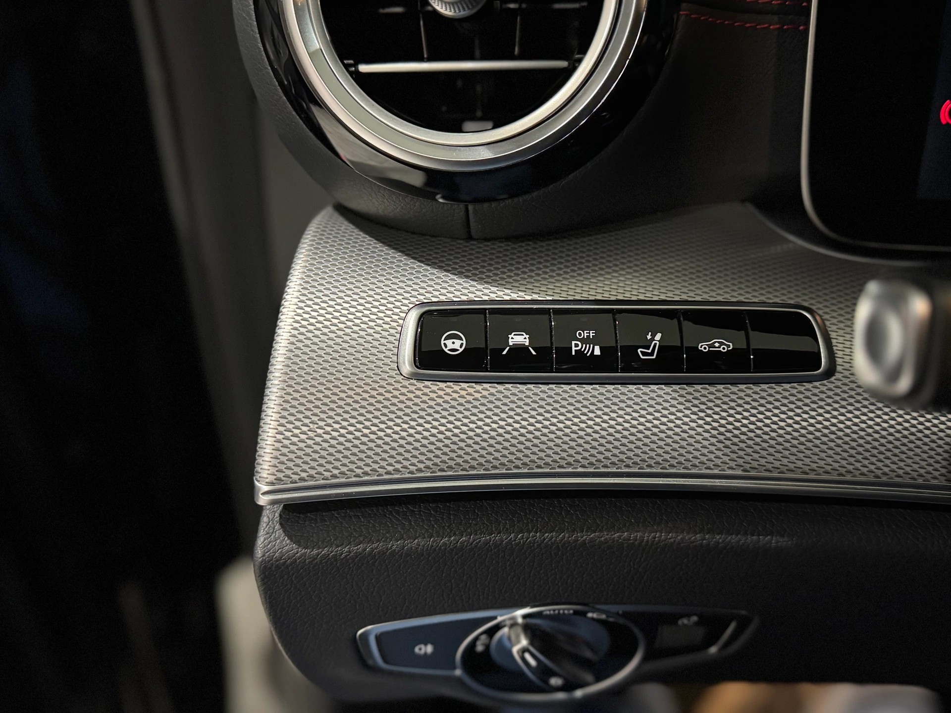 MERCEDES-BENZ E 43 AMG 4 Matic 9G-Tronic-image-14