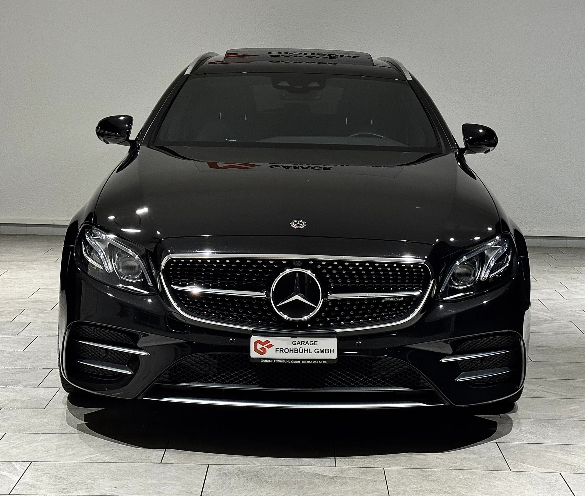 MERCEDES-BENZ E 43 AMG 4 Matic 9G-Tronic-showroom-element-1