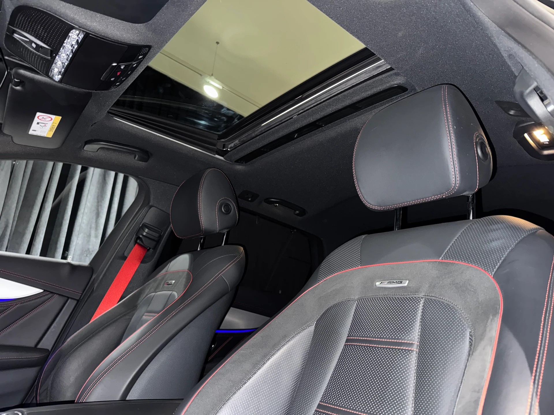 MERCEDES-BENZ E 43 AMG 4 Matic 9G-Tronic-image-12
