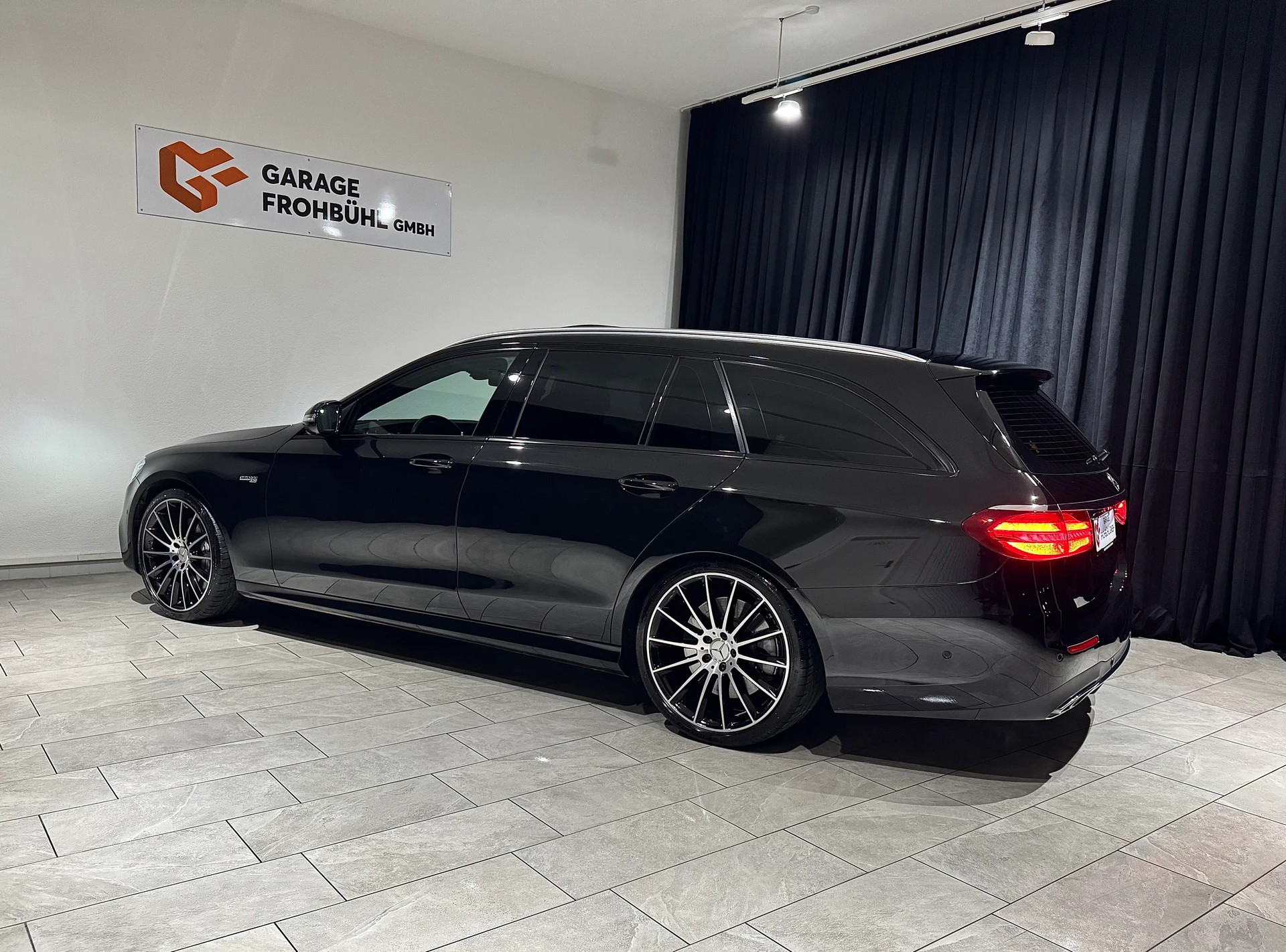MERCEDES-BENZ E 43 AMG 4 Matic 9G-Tronic-image-6