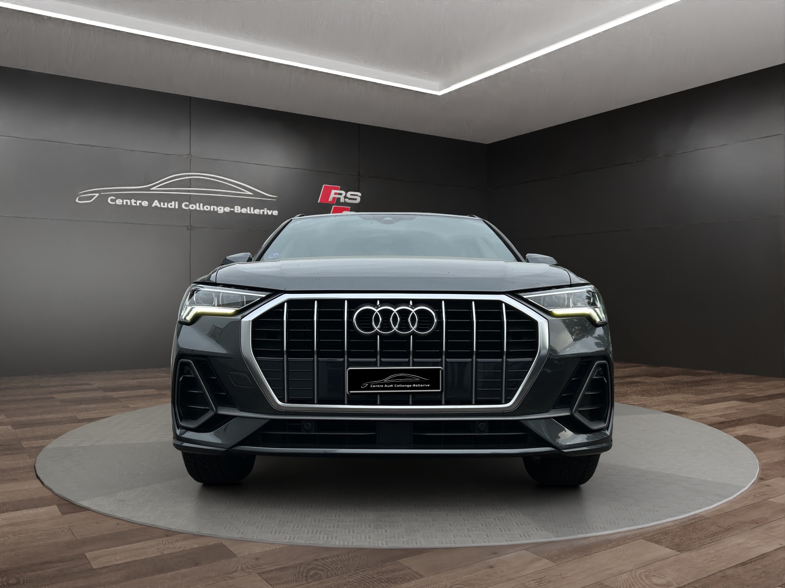 AUDI Q3 35 TFSI S line Attraction S-tronic-showroom-element-1