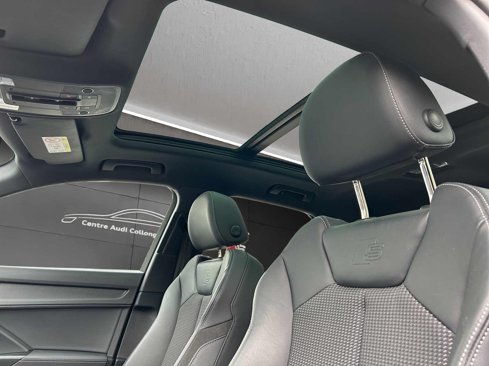 AUDI Q3 35 TFSI S line Attraction S-tronic-image-23