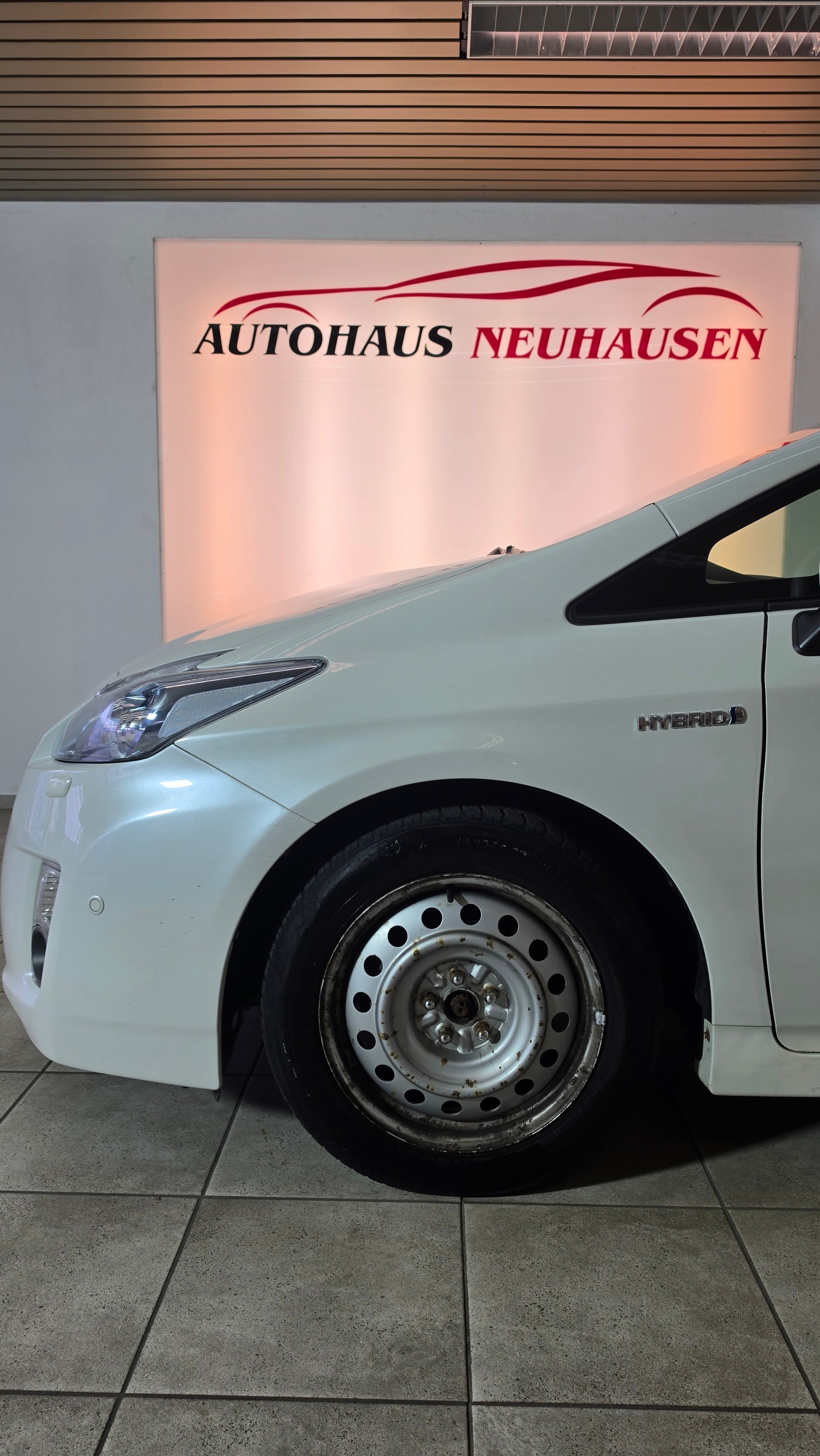 TOYOTA Prius 1.8 16V HSD Sol-image-4