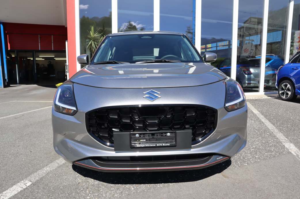 SUZUKI Swift 1.2 Tradizio Top Hybrid 4x4-image-3