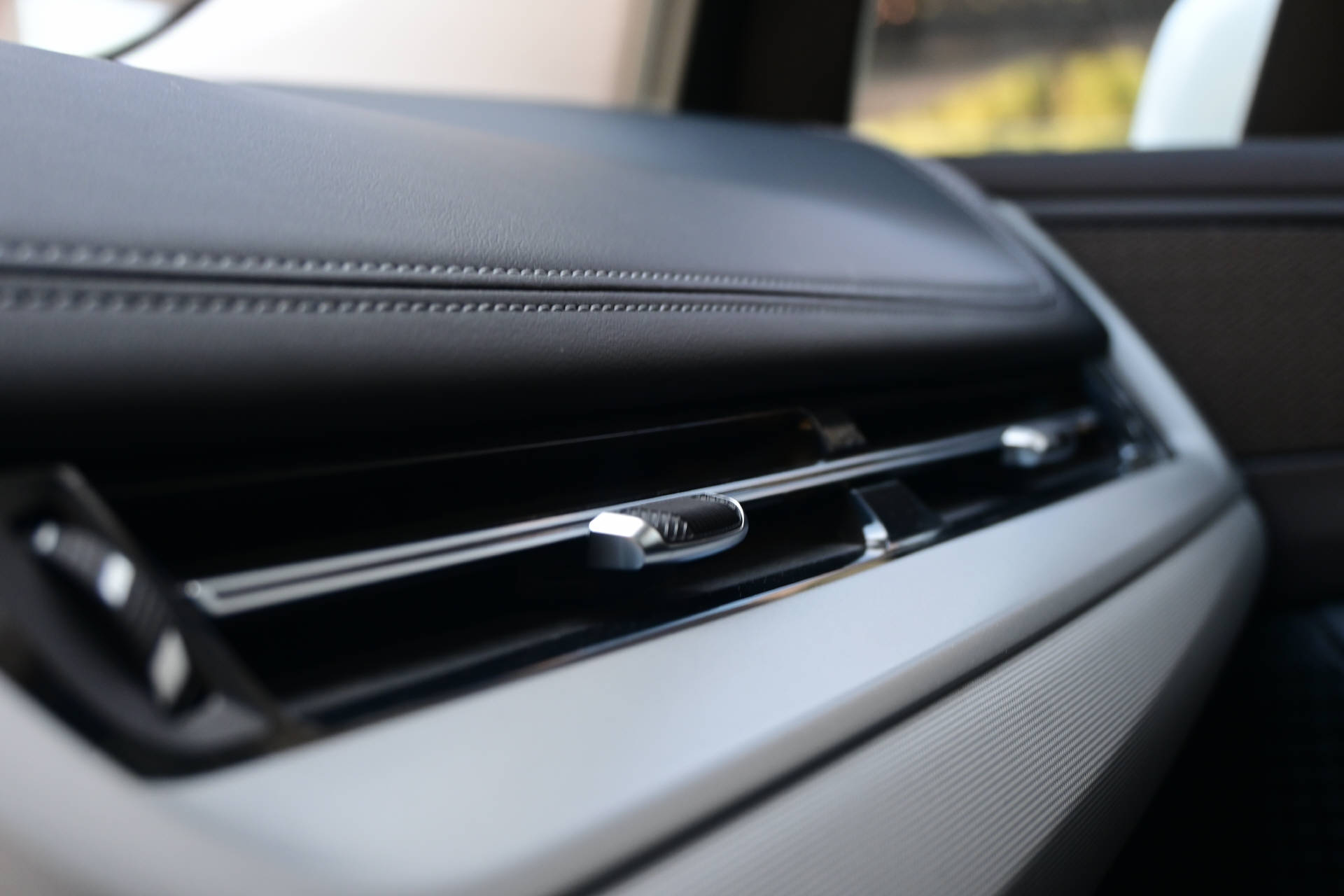 BMW 223d xDrive Active Tourer *AHK*HUD*Pano*8-fach*-image-20