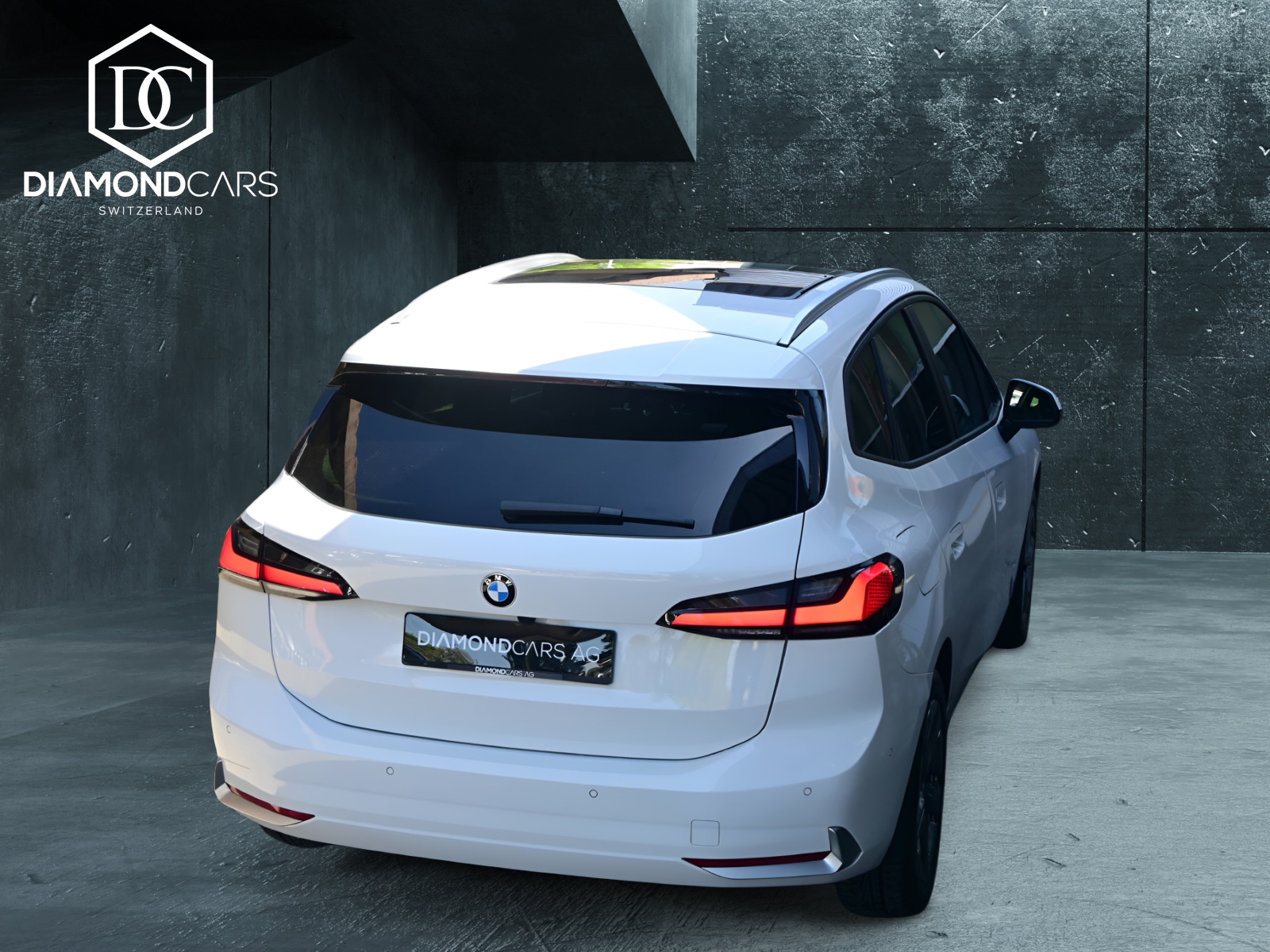 BMW 223d xDrive Active Tourer *AHK*HUD*Pano*8-fach*-image-7
