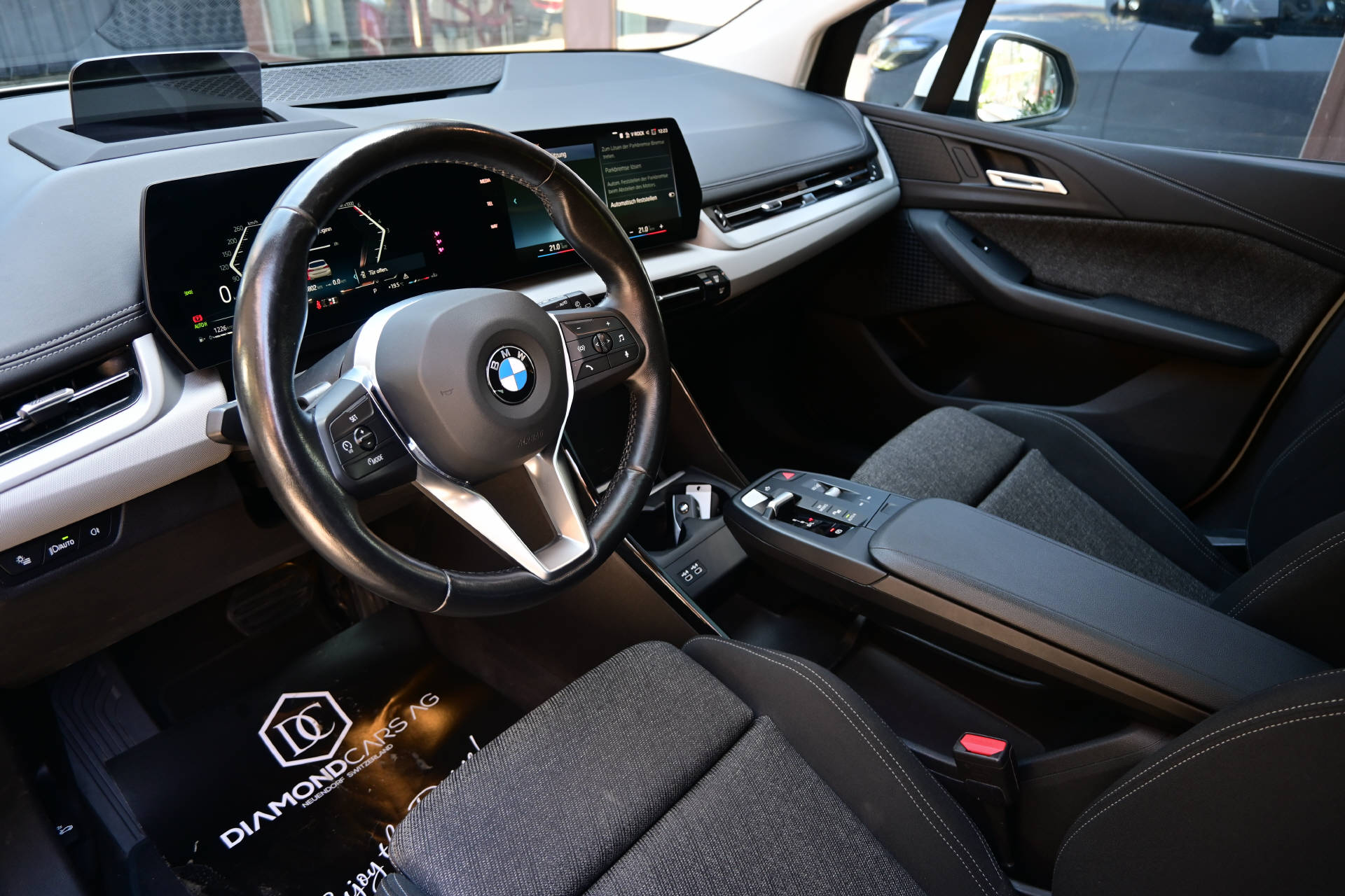 BMW 223d xDrive Active Tourer *AHK*HUD*Pano*8-fach*-image-8