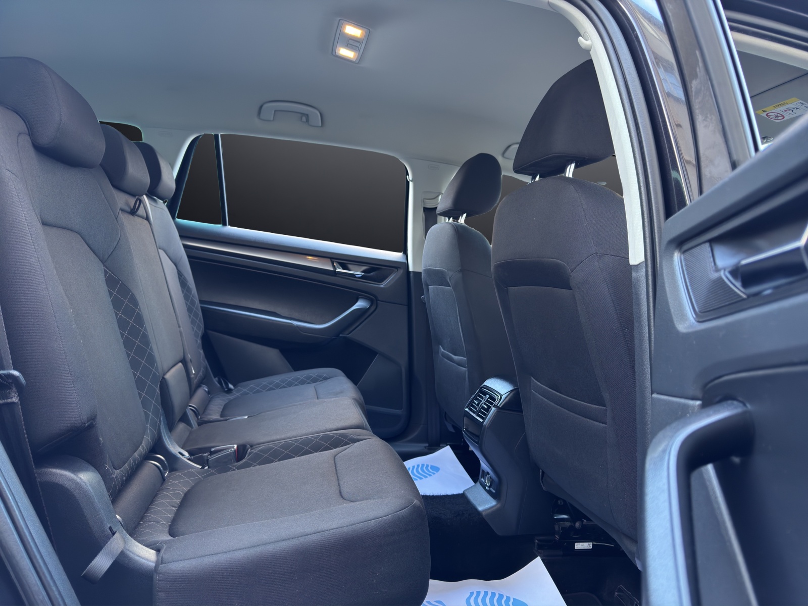 SKODA Kodiaq 2.0 TDI 7-Plätzer 2.0-Diesel- 150-PS * Sparsam 4X4 ALLRAD Automat . * Frisch ab MFK * Frisch ab Service.-image-10