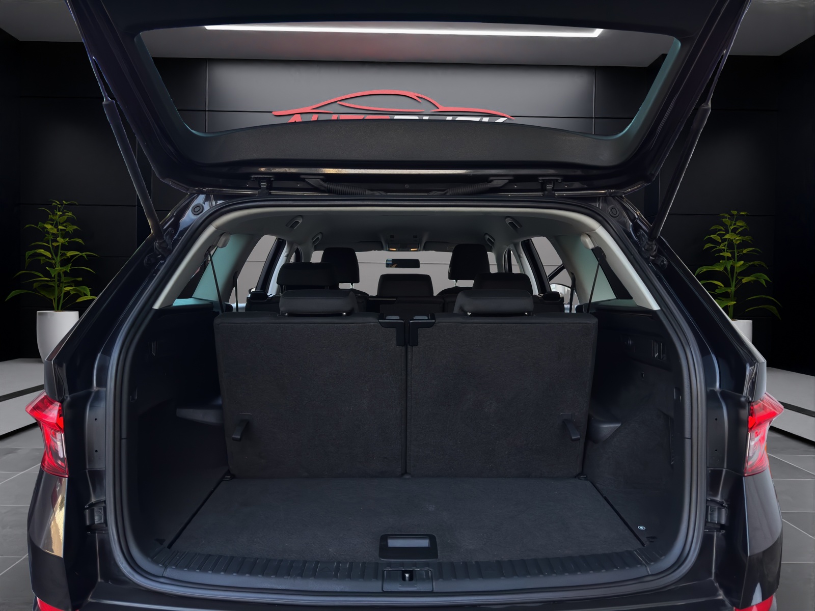 SKODA Kodiaq 2.0 TDI 7-Plätzer 2.0-Diesel- 150-PS * Sparsam 4X4 ALLRAD Automat . * Frisch ab MFK * Frisch ab Service.-image-15