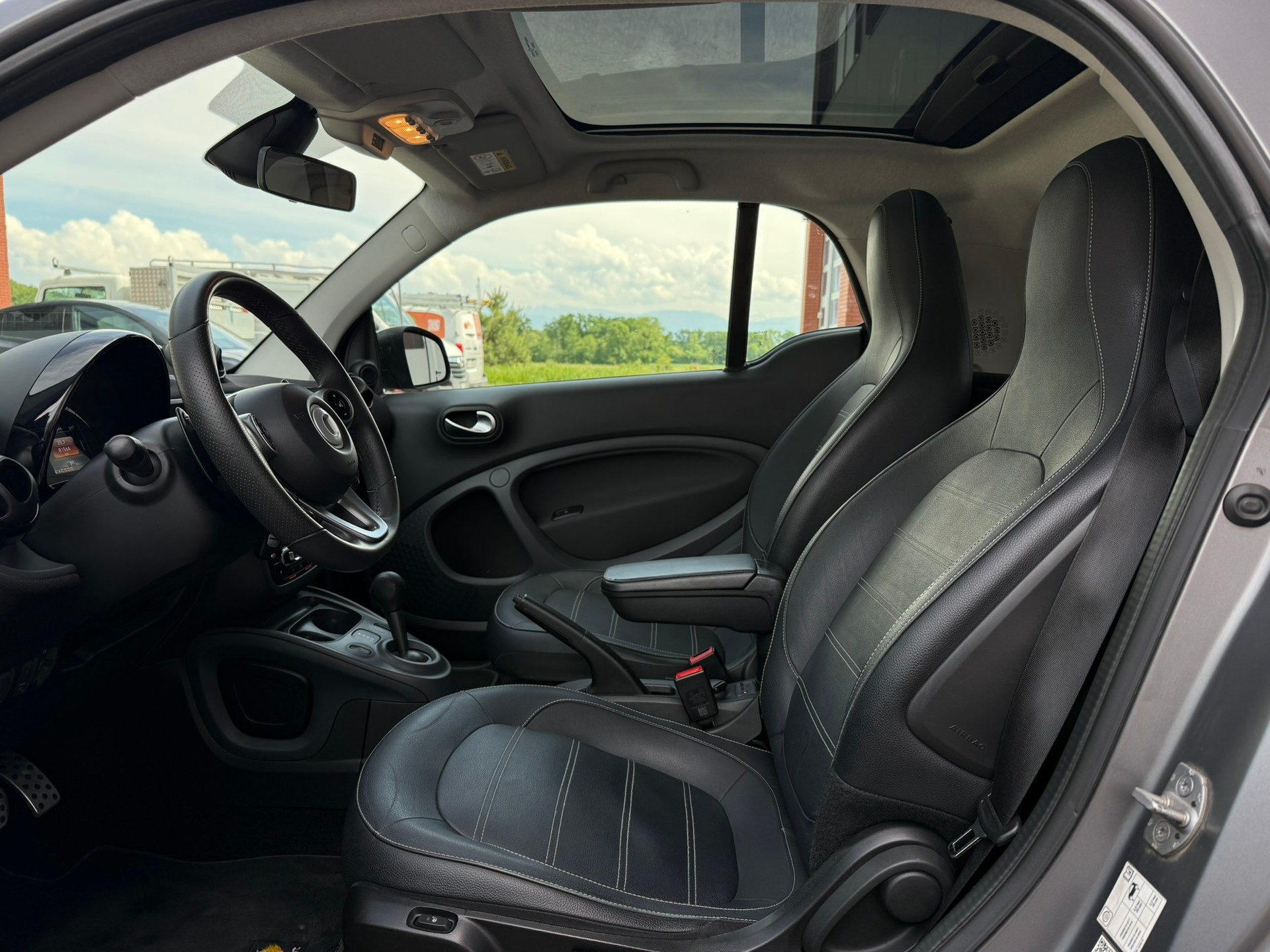 SMART fortwo prime twinmatic-image-12