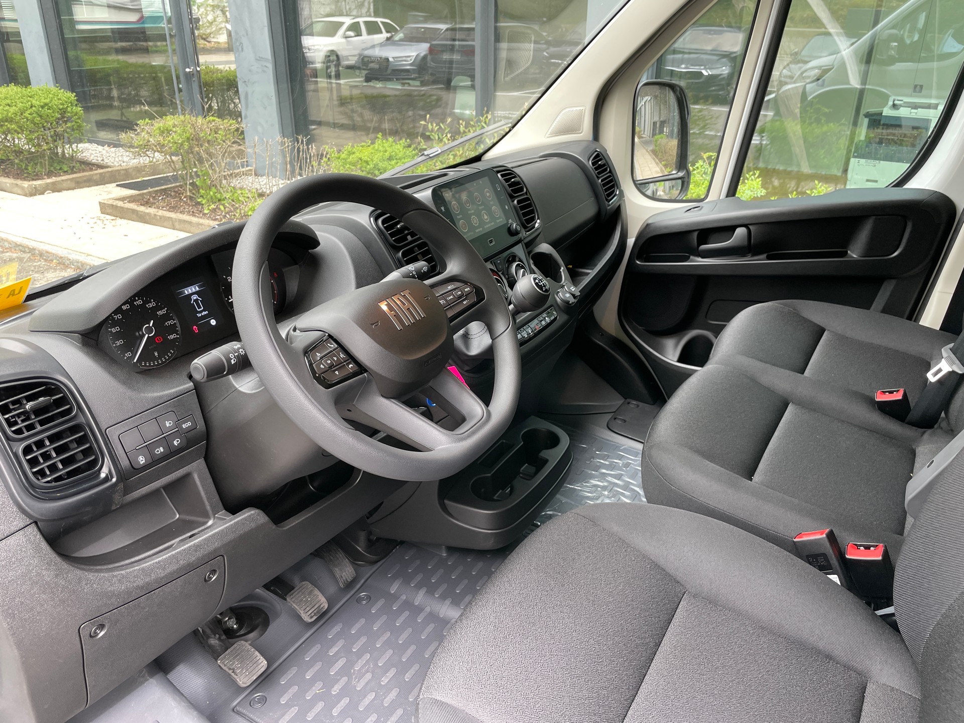 FIAT Ducato 35 L3 Maxi Doka Dreiseiten-Kipper mit AHK-image-5