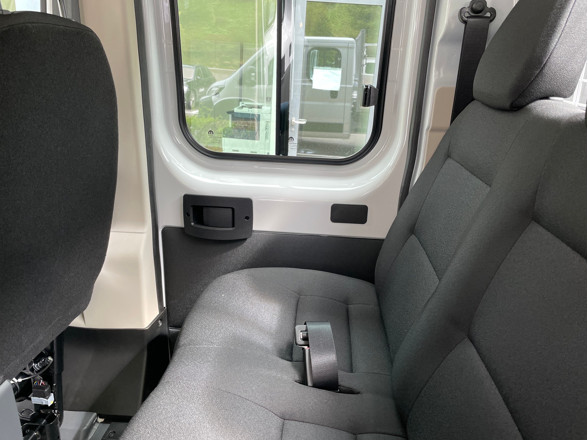 FIAT Ducato 35 L3 Maxi Doka Dreiseiten-Kipper mit AHK-image-13