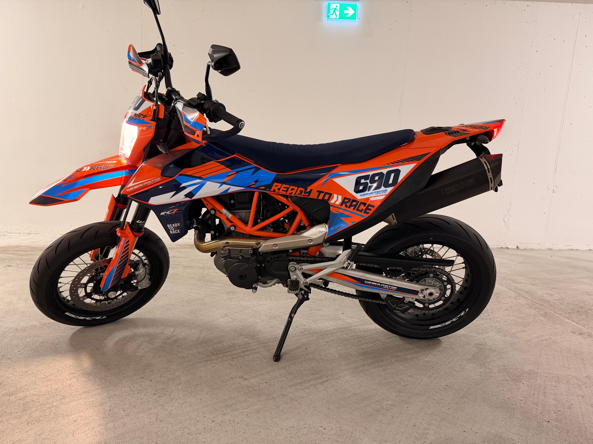 KTM 690 SMC R ABS (35 kW)-image-0