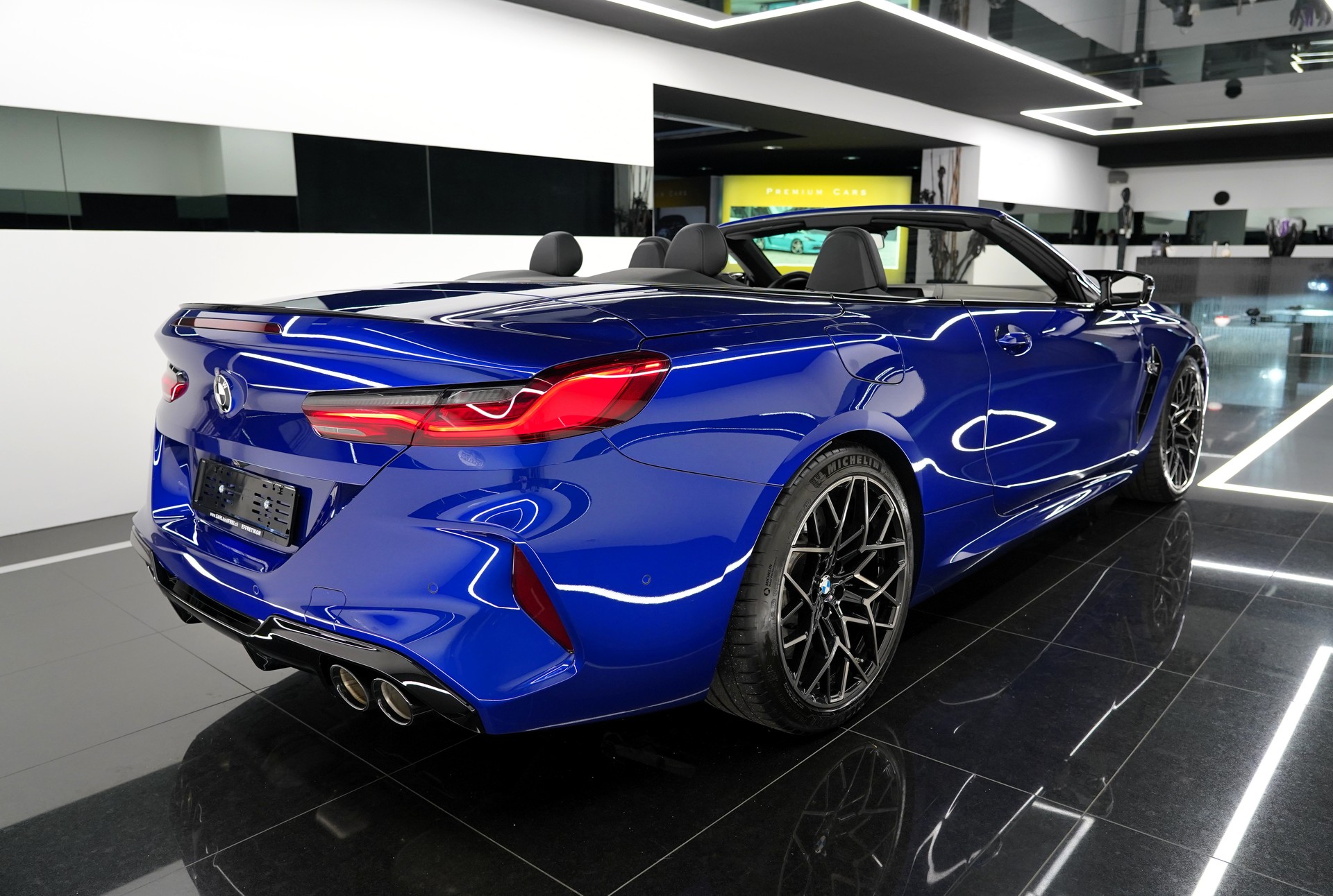 BMW M8 xDrive M Competition-showroom-element-3