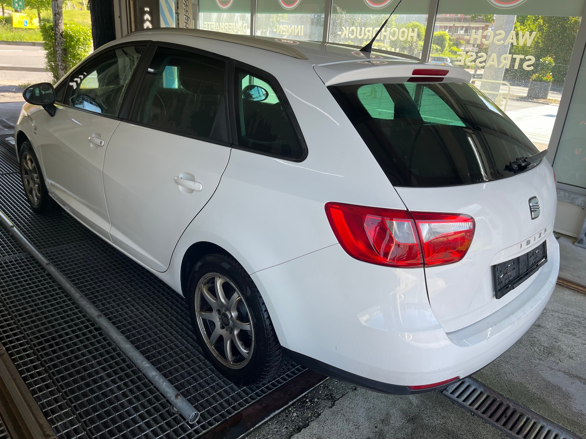 SEAT Ibiza ST 1.2 TSI Style-image-9