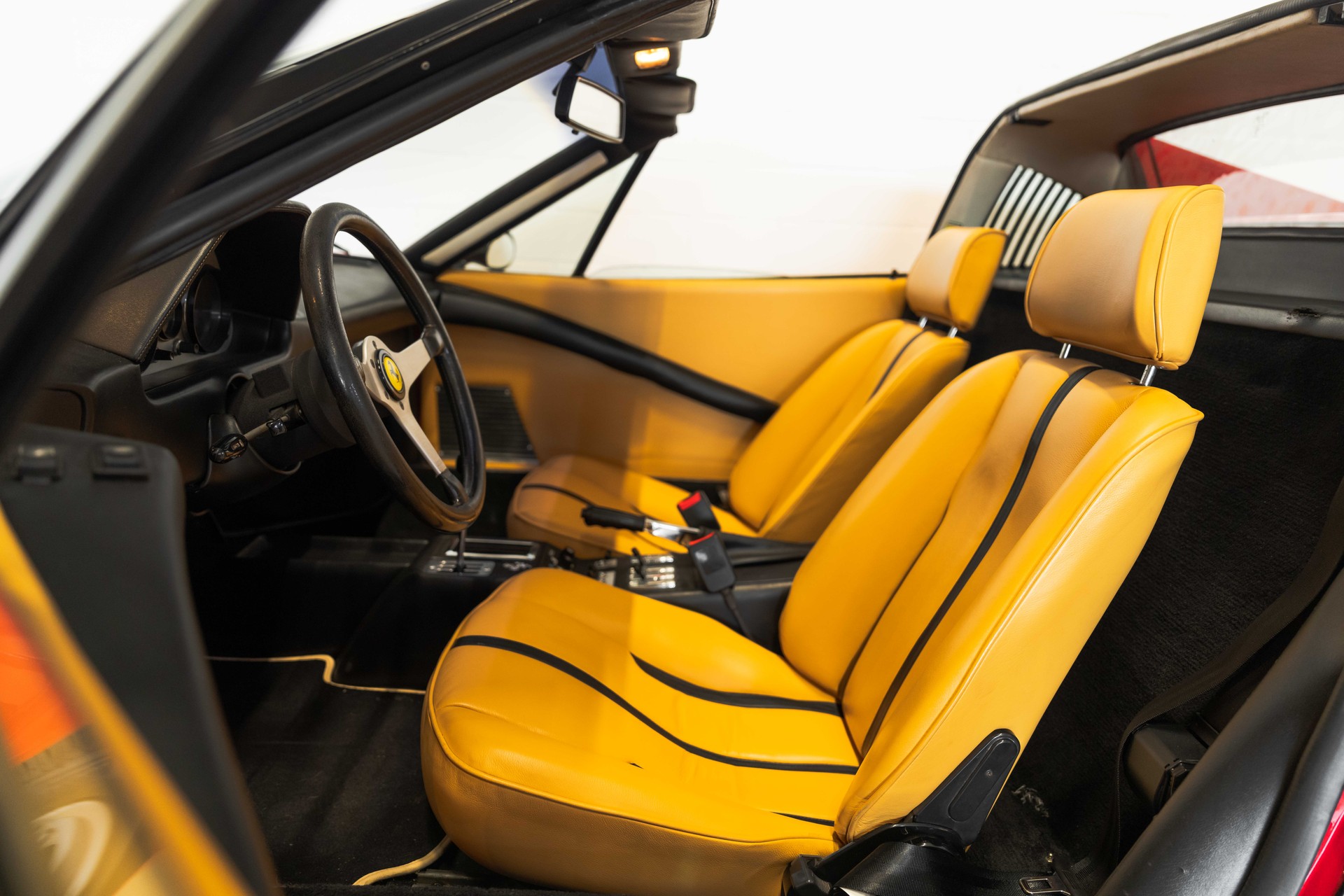 FERRARI GTS Targa-image-12