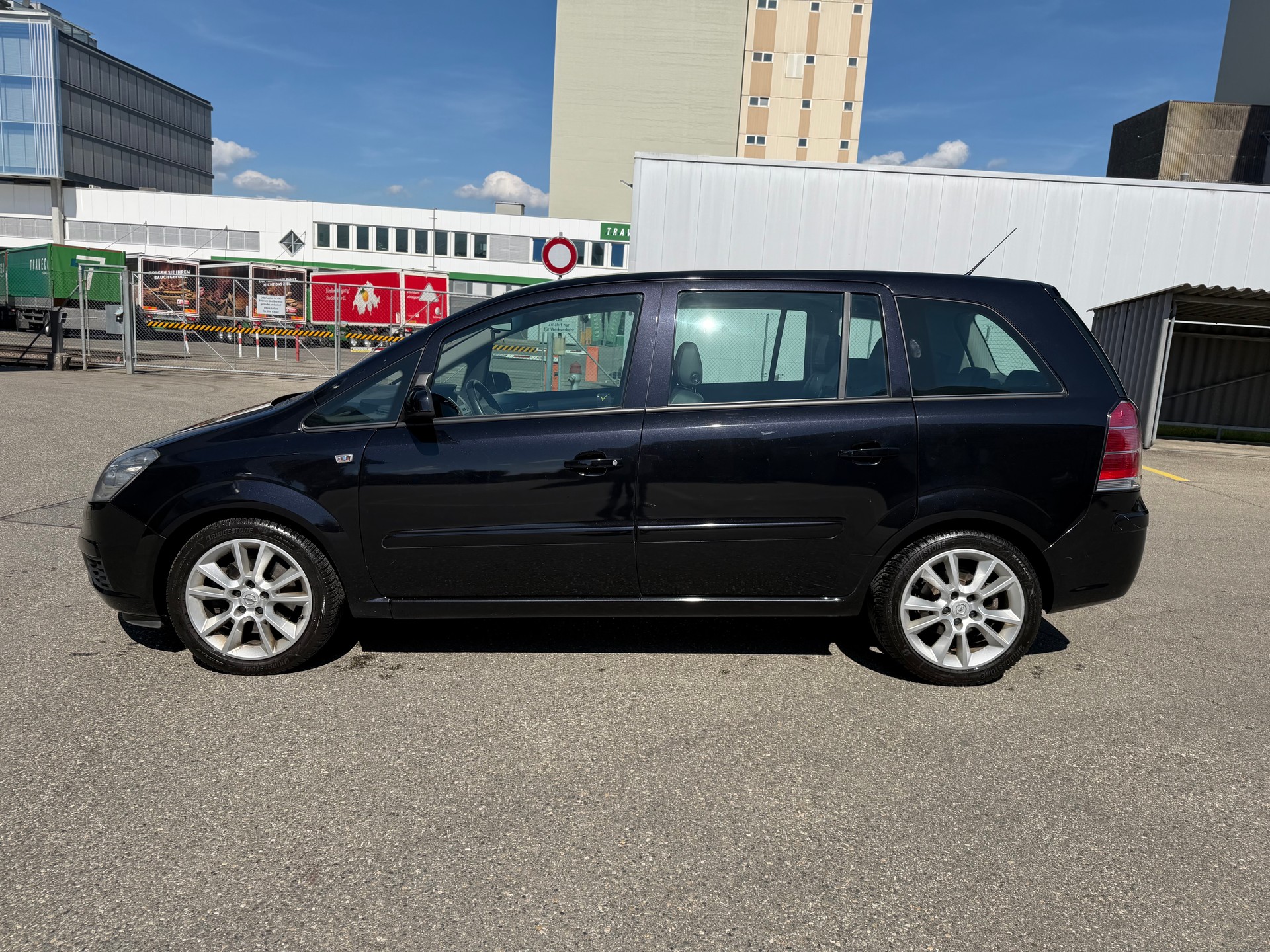 OPEL Zafira 2.0i 16V T Sport-image-5