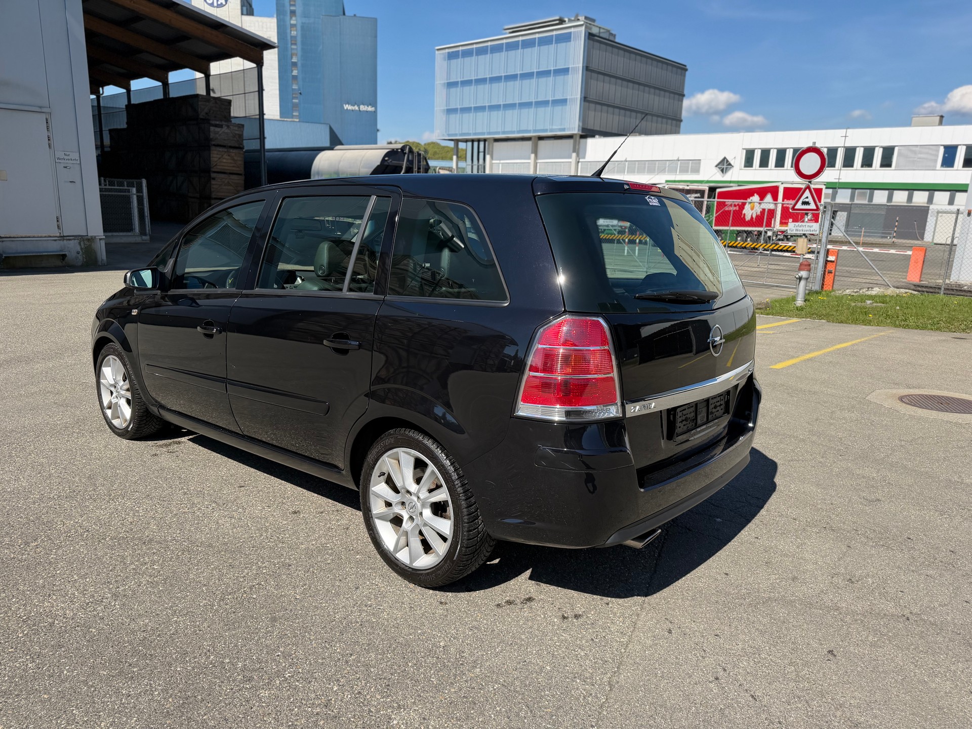 OPEL Zafira 2.0i 16V T Sport-showroom-element-3