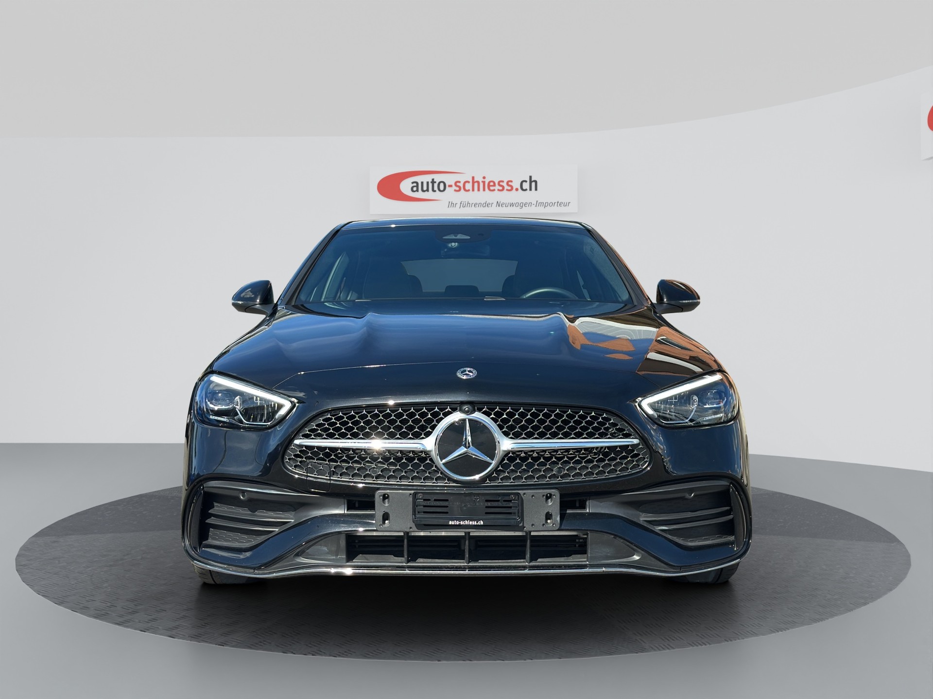 MERCEDES-BENZ C 300 d AMG Line-showroom-element-1