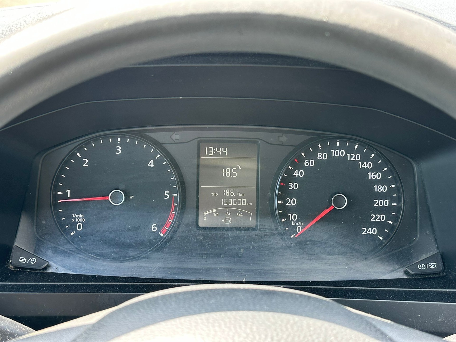 VW T6 2.0 TDI Entry-image-12