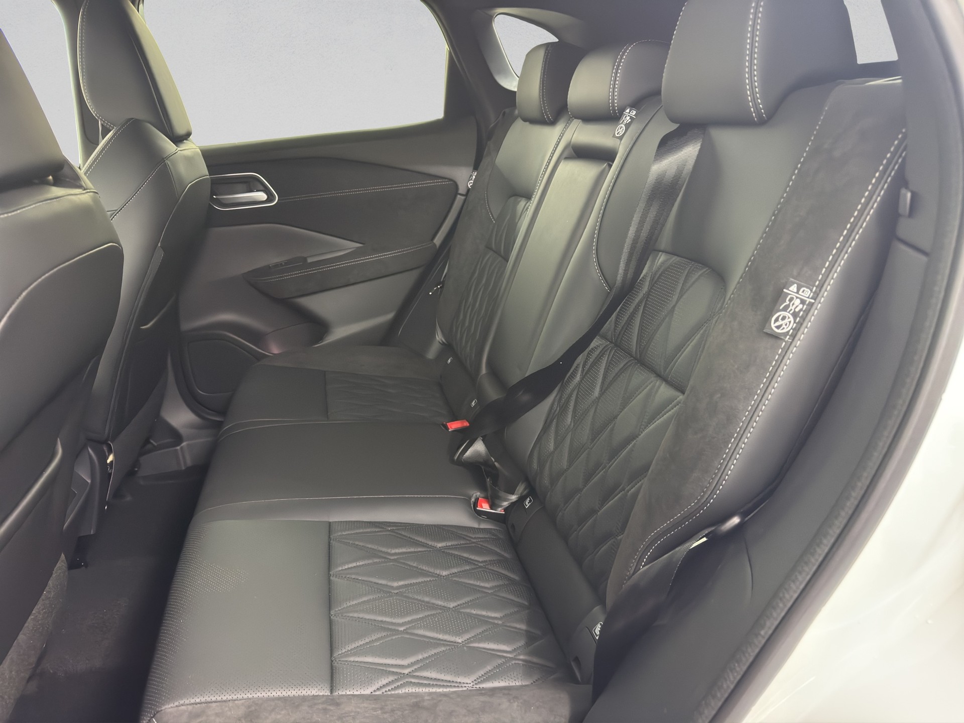 NISSAN Qashqai 1.5 VC-T e-Power Tekna+-image-11