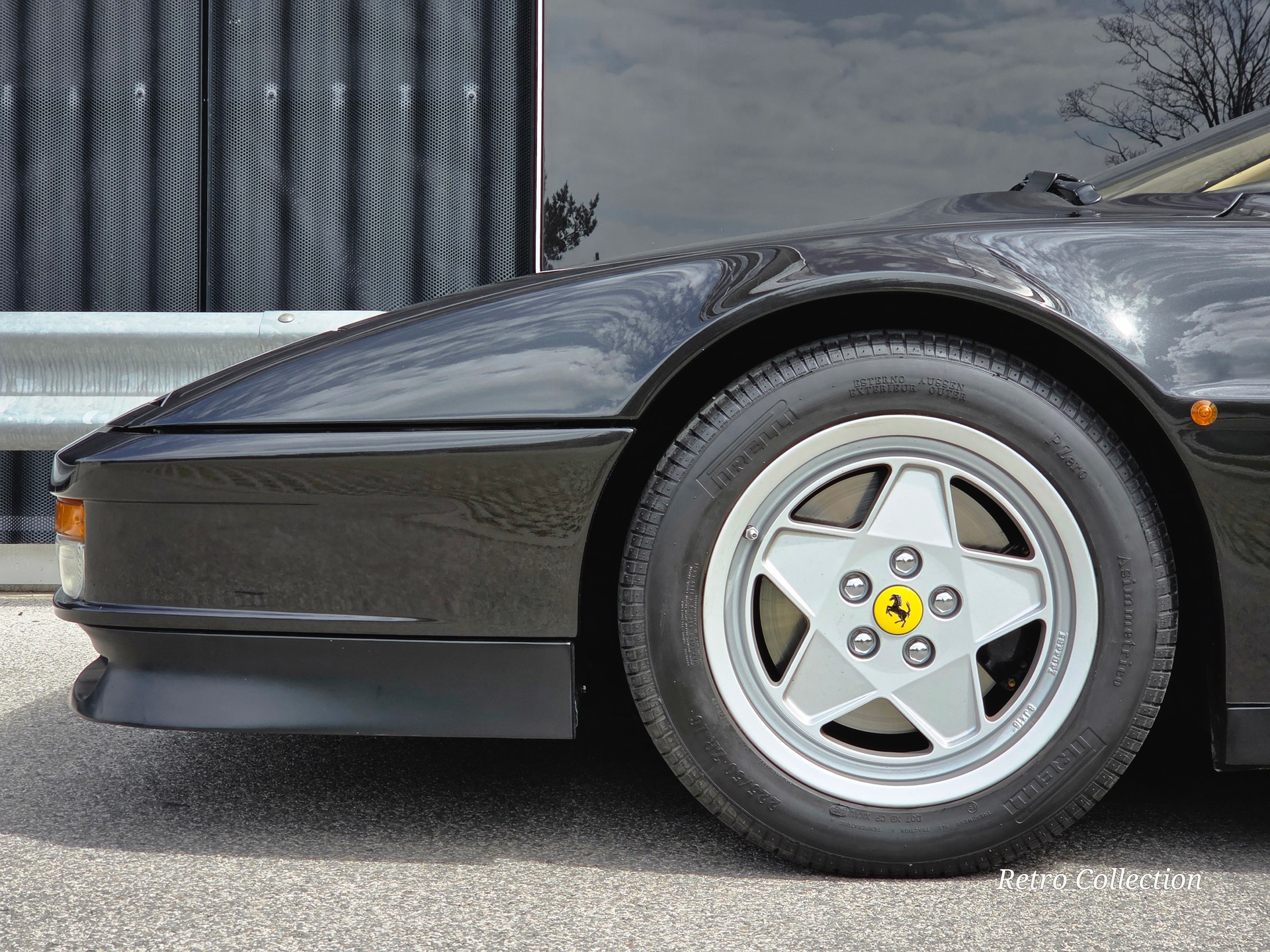 FERRARI Testarossa - voiture CH - superbe état - rare combinaison couleurs - distribution neuve - expertisée vétéran 12.24.-image-8