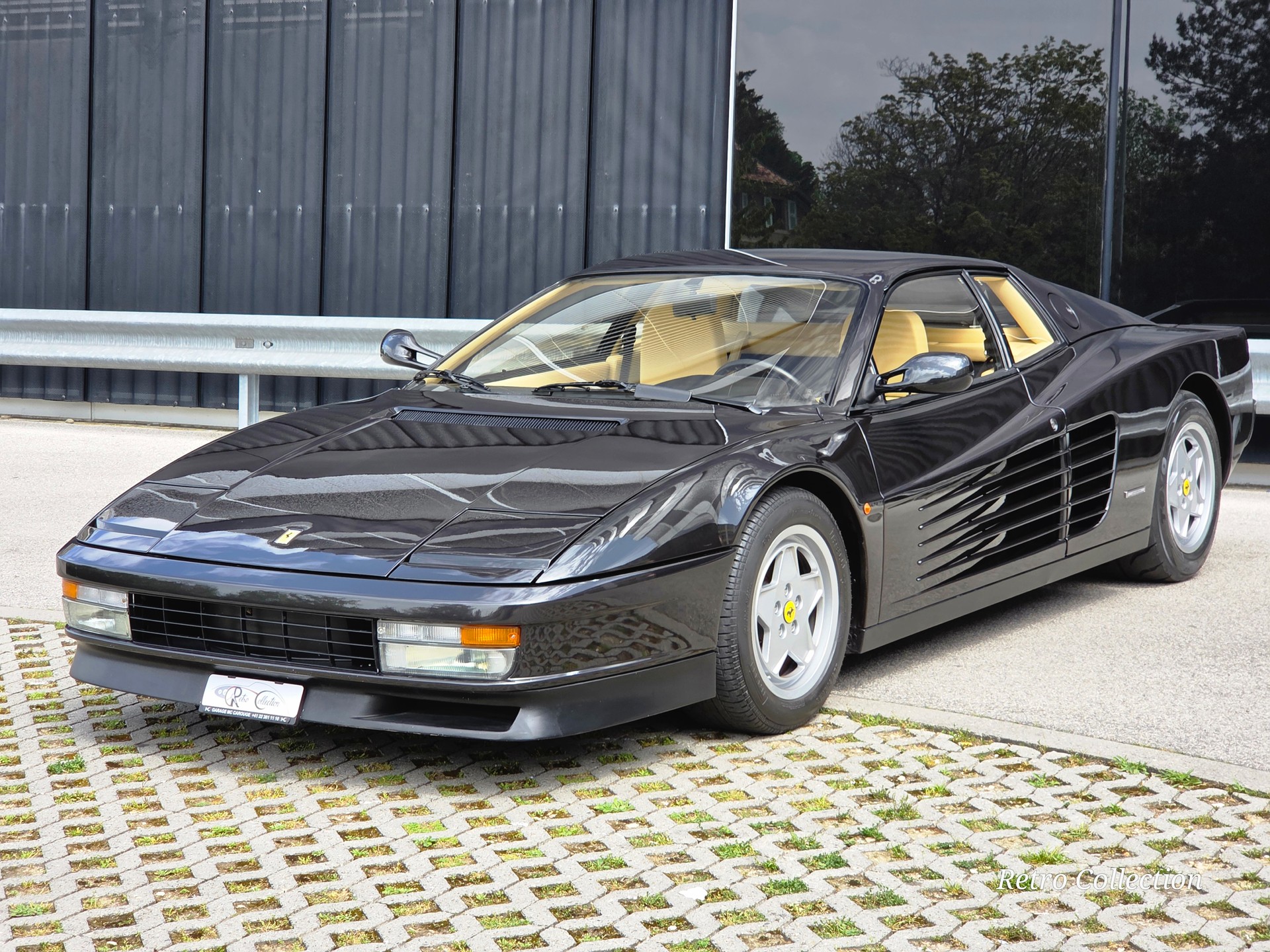 FERRARI Testarossa - voiture CH - superbe état - rare combinaison couleurs - distribution neuve - expertisée vétéran 12.24.-image-3