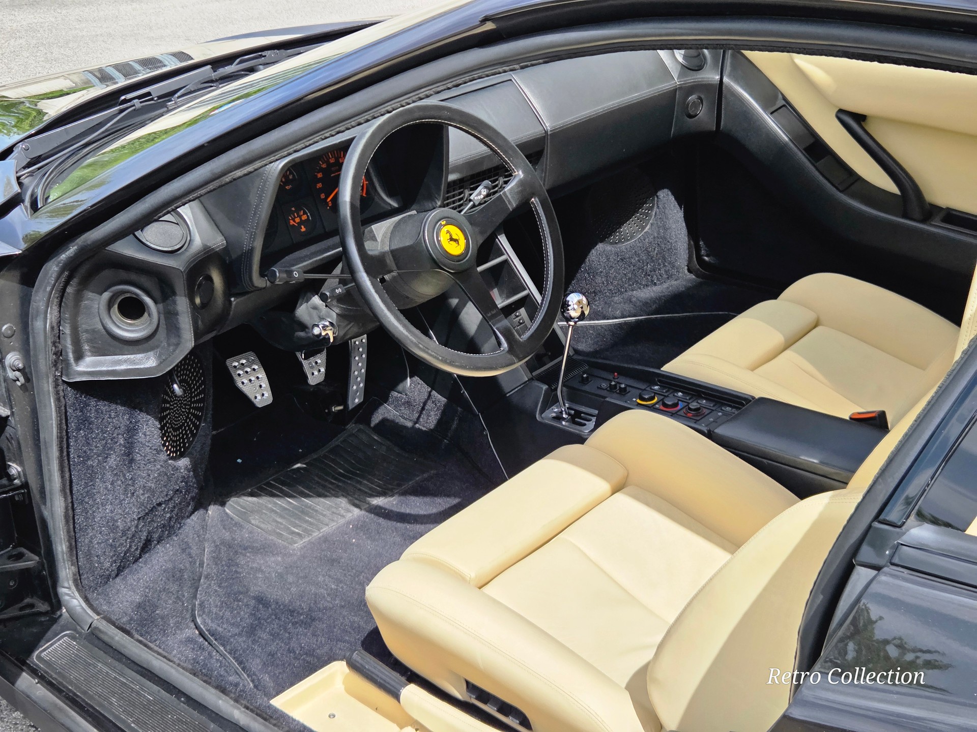 FERRARI Testarossa - voiture CH - superbe état - rare combinaison couleurs - distribution neuve - expertisée vétéran 12.24.-image-10