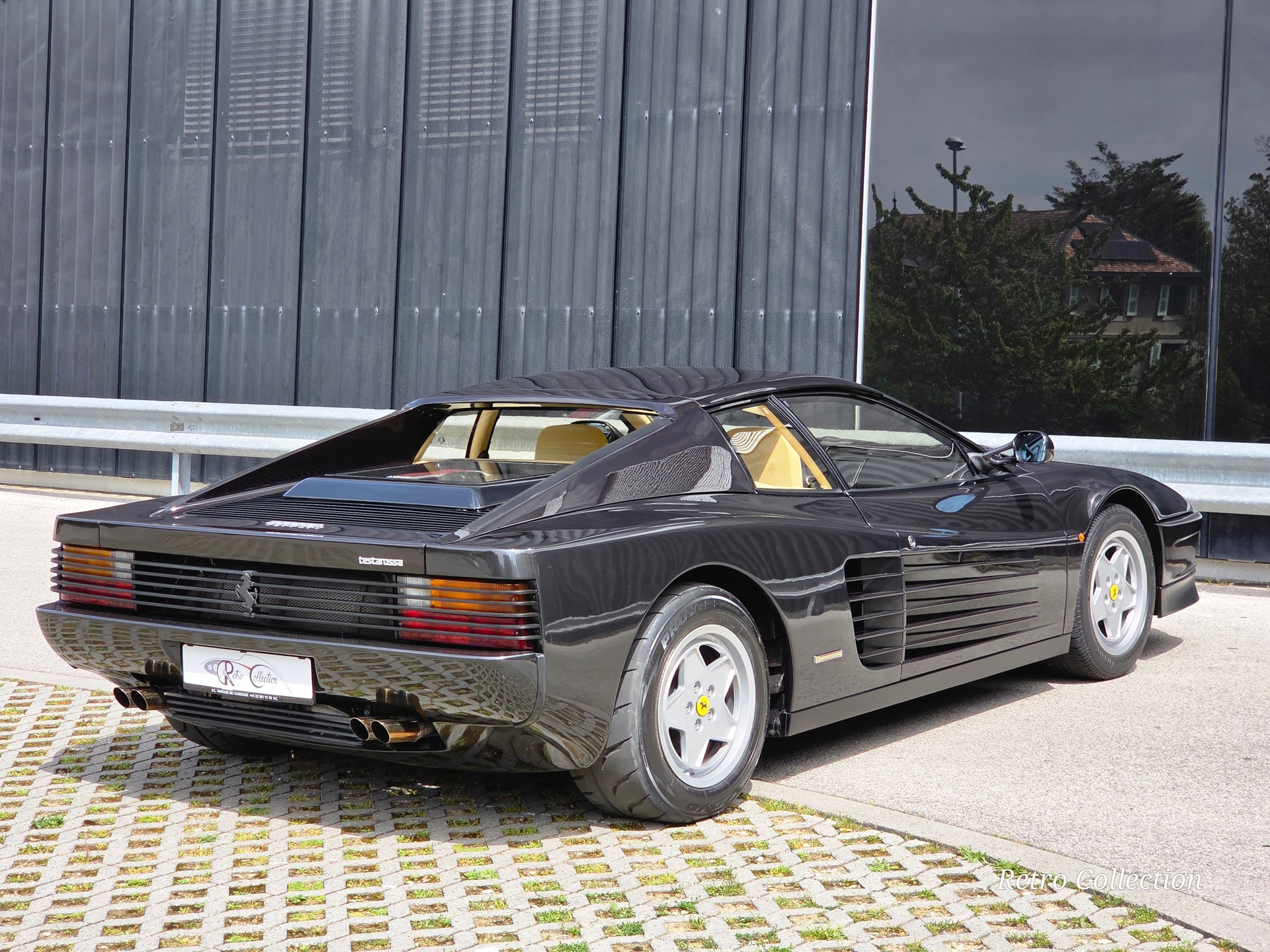 FERRARI Testarossa - voiture CH - superbe état - rare combinaison couleurs - distribution neuve - expertisée vétéran 12.24.-image-6