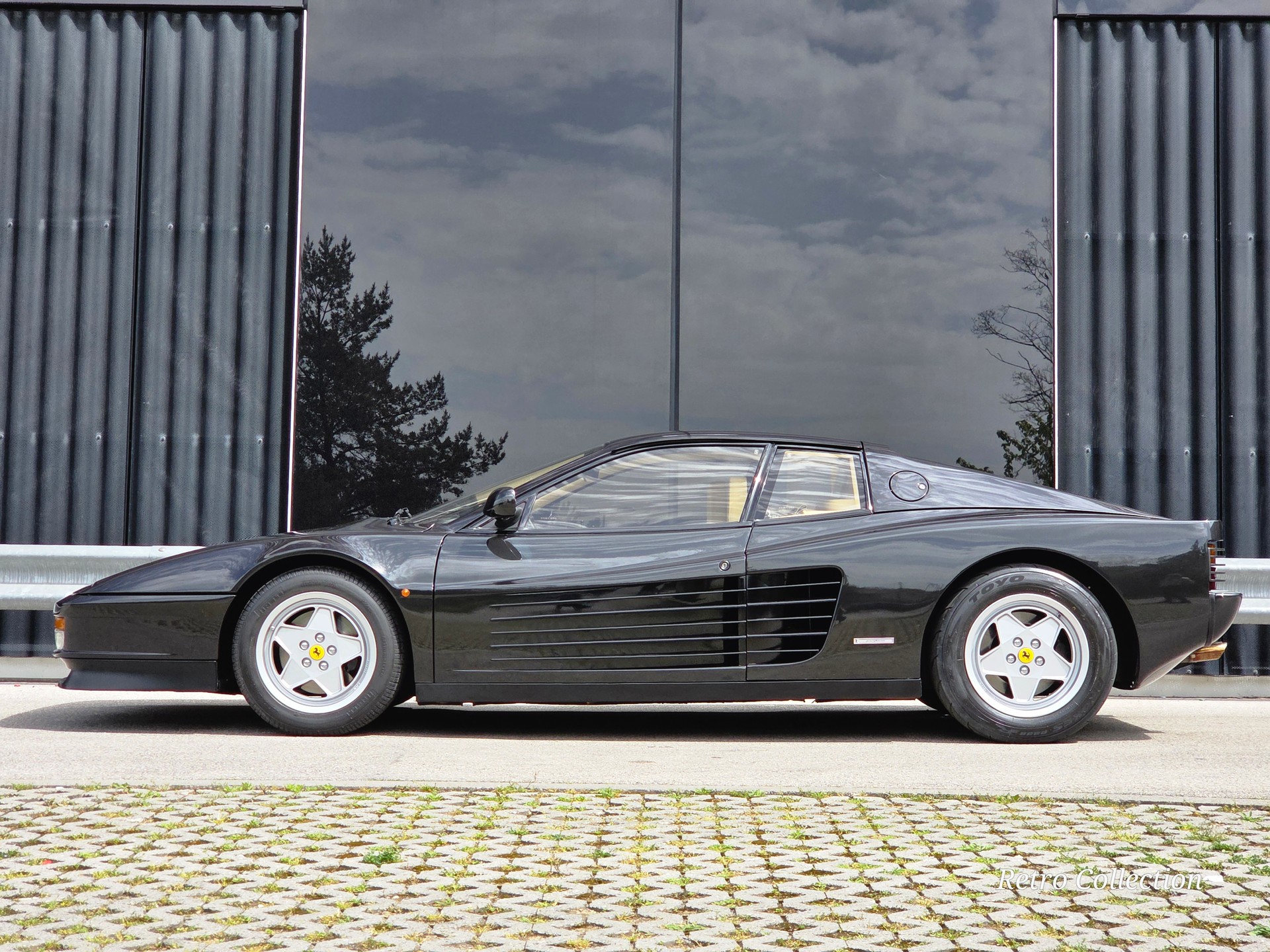 FERRARI Testarossa - voiture CH - superbe état - rare combinaison couleurs - distribution neuve - expertisée vétéran 12.24.-image-2