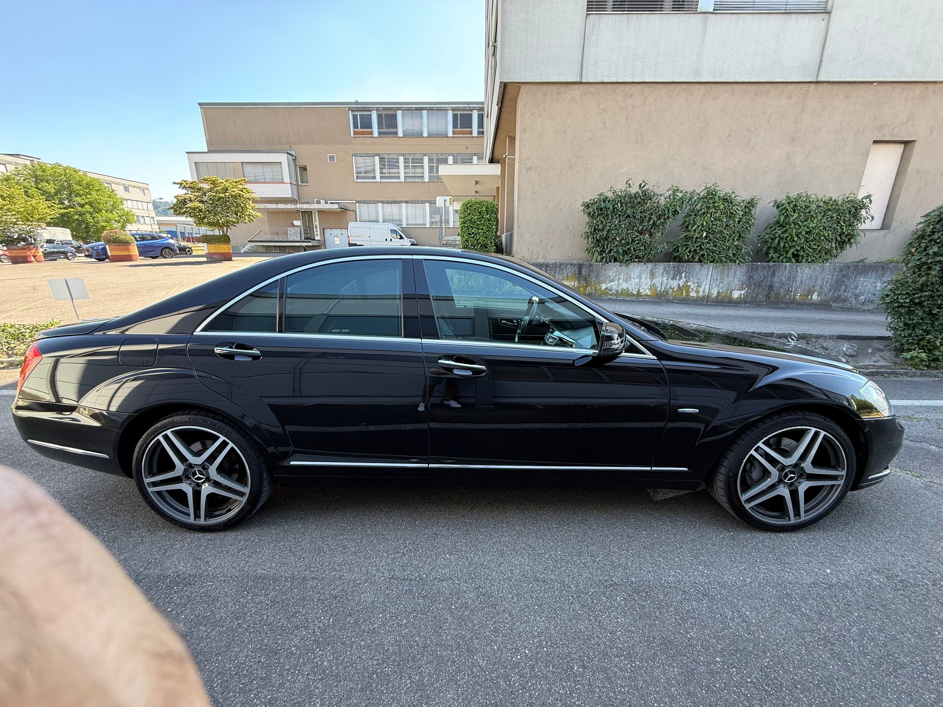 MERCEDES-BENZ S 350 BlueEfficiency SS 4Matic 7G-Tronic *CH Fahrzeug *Frisch ab MFK *Memory Paket *Sonnenschutzrollo *Harman/Kardon-image-2