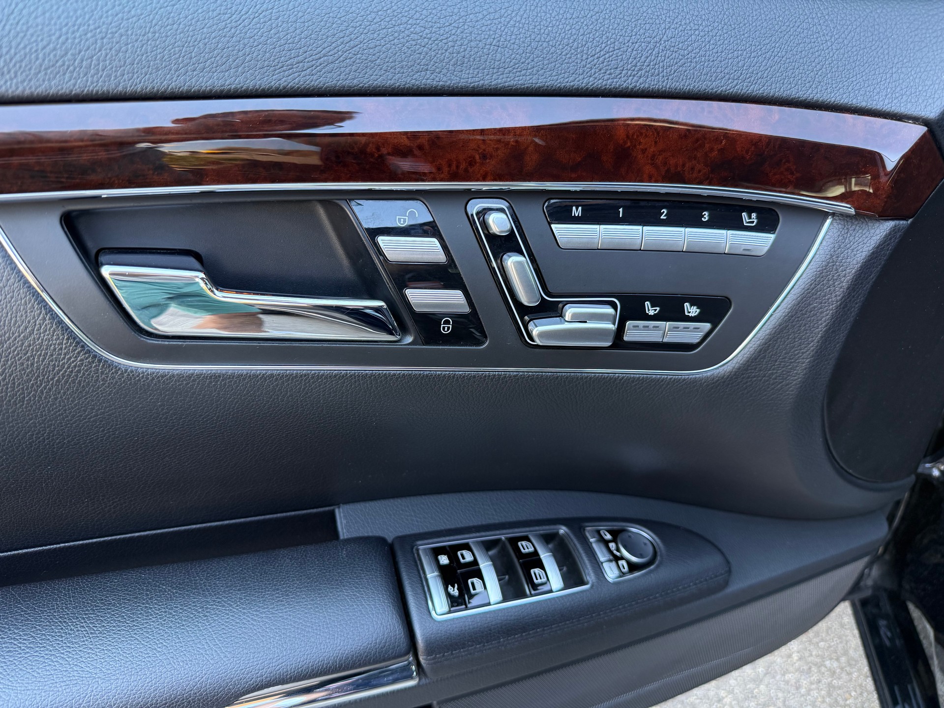 MERCEDES-BENZ S 350 BlueEfficiency SS 4Matic 7G-Tronic *CH Fahrzeug *Frisch ab MFK *Memory Paket *Sonnenschutzrollo *Harman/Kardon-image-8
