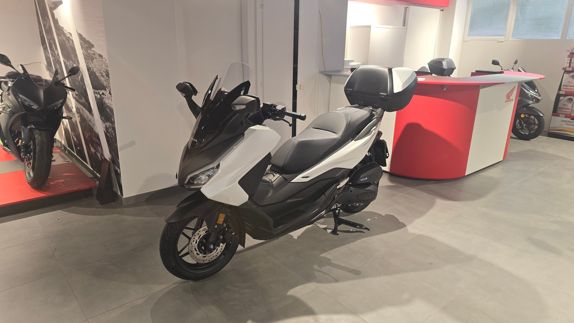 HONDA Nss 125 Forza Smart TopBox-image-0