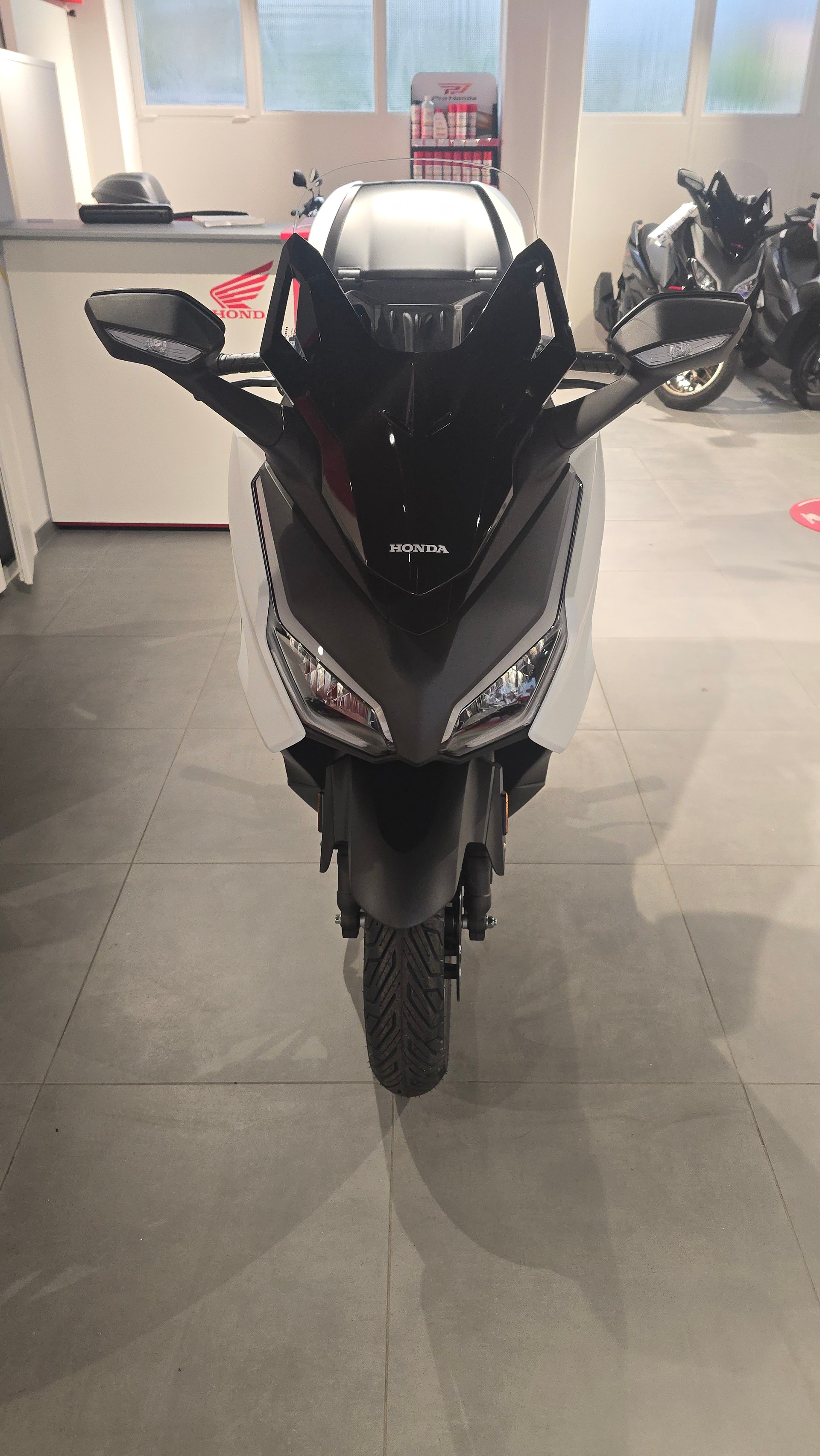 HONDA Nss 125 Forza Smart TopBox-image-2