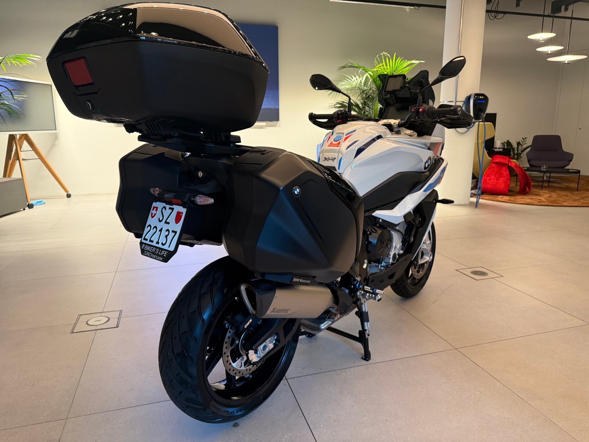 BMW S 1000 XR M Sport-image-6