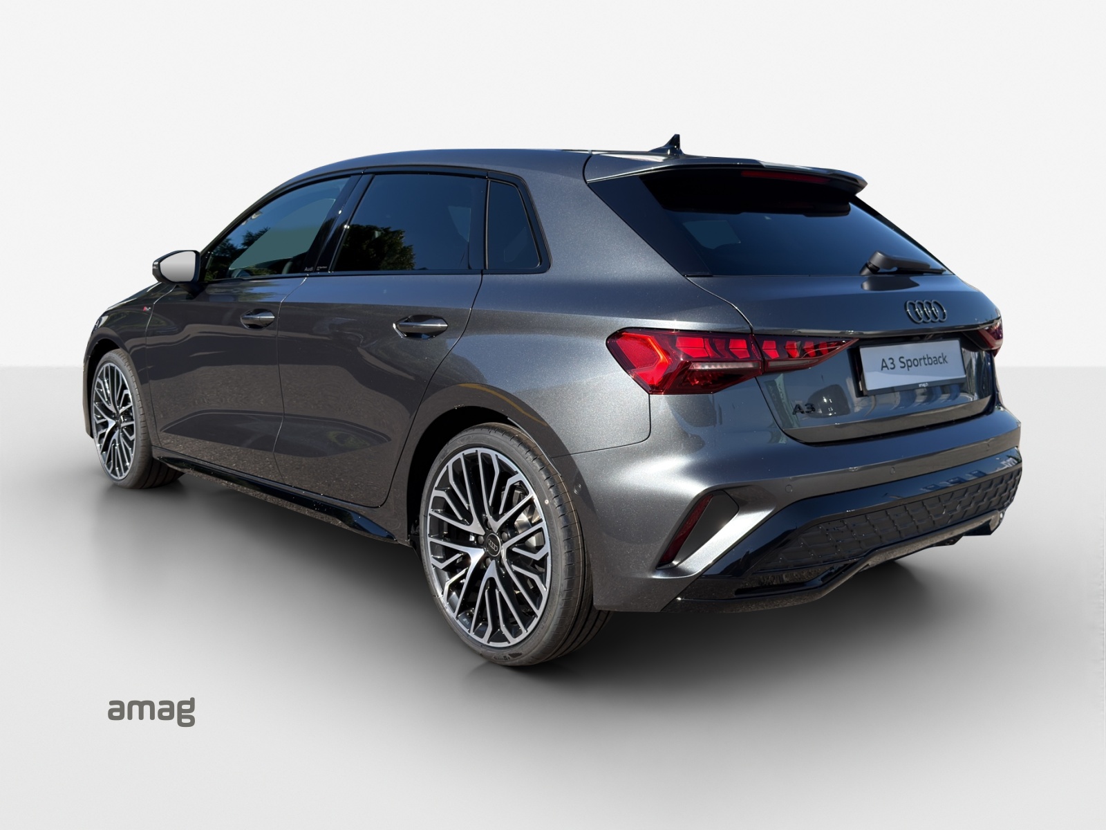 AUDI A3 Sportback TFSI 110 kW S line Attraction S tronic-showroom-element-2