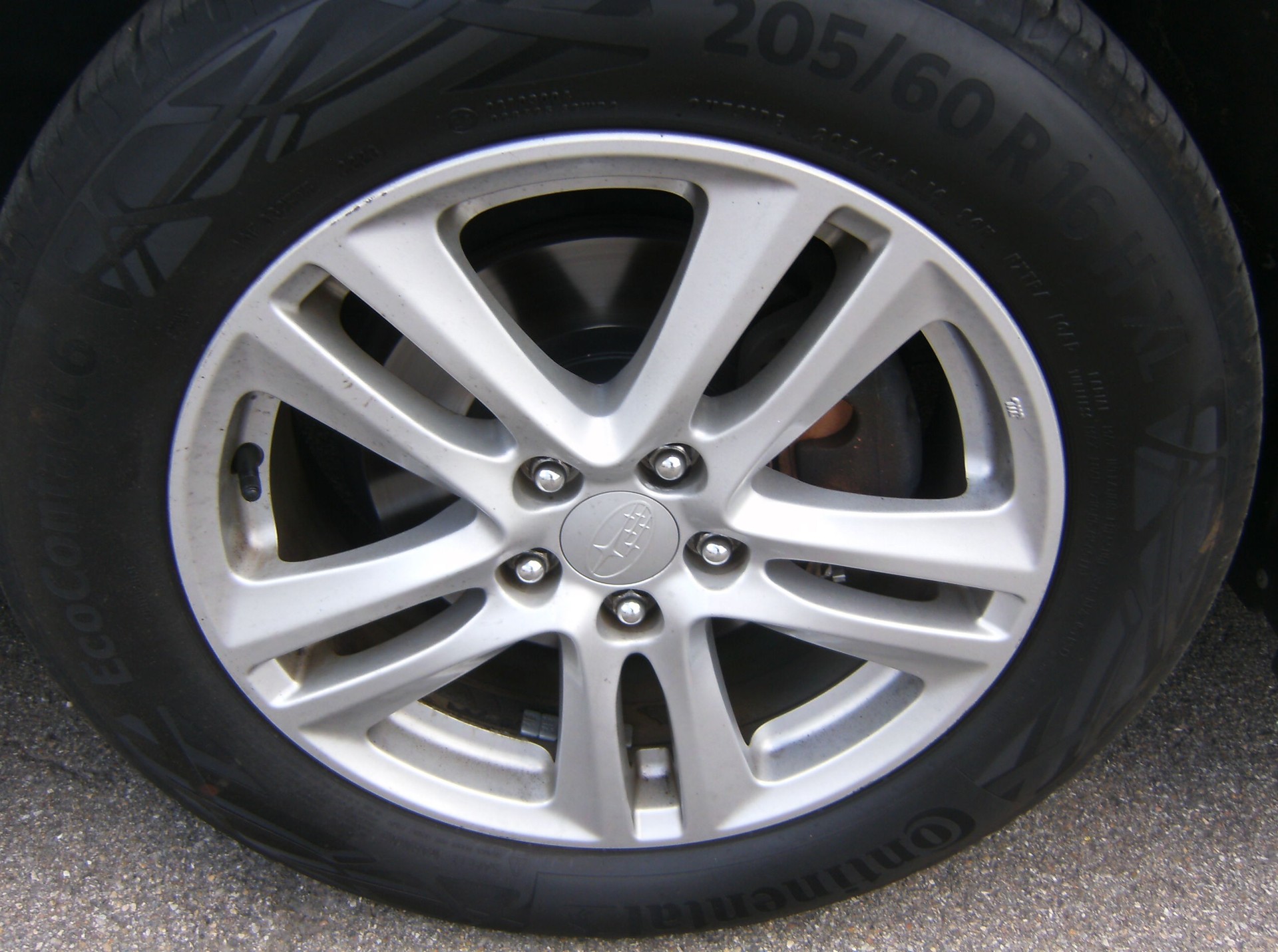 SUBARU Legacy 2.0i Swiss AWD Lineartronic-image-9