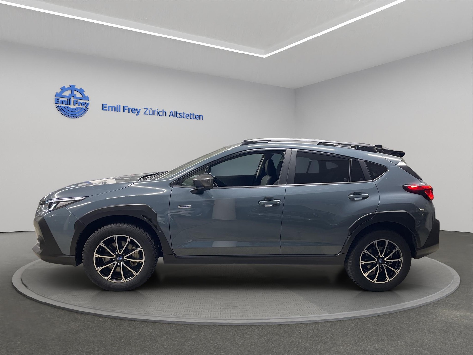 SUBARU Crosstrek 2.0i e-Boxer Swiss Plus-showroom-element-3