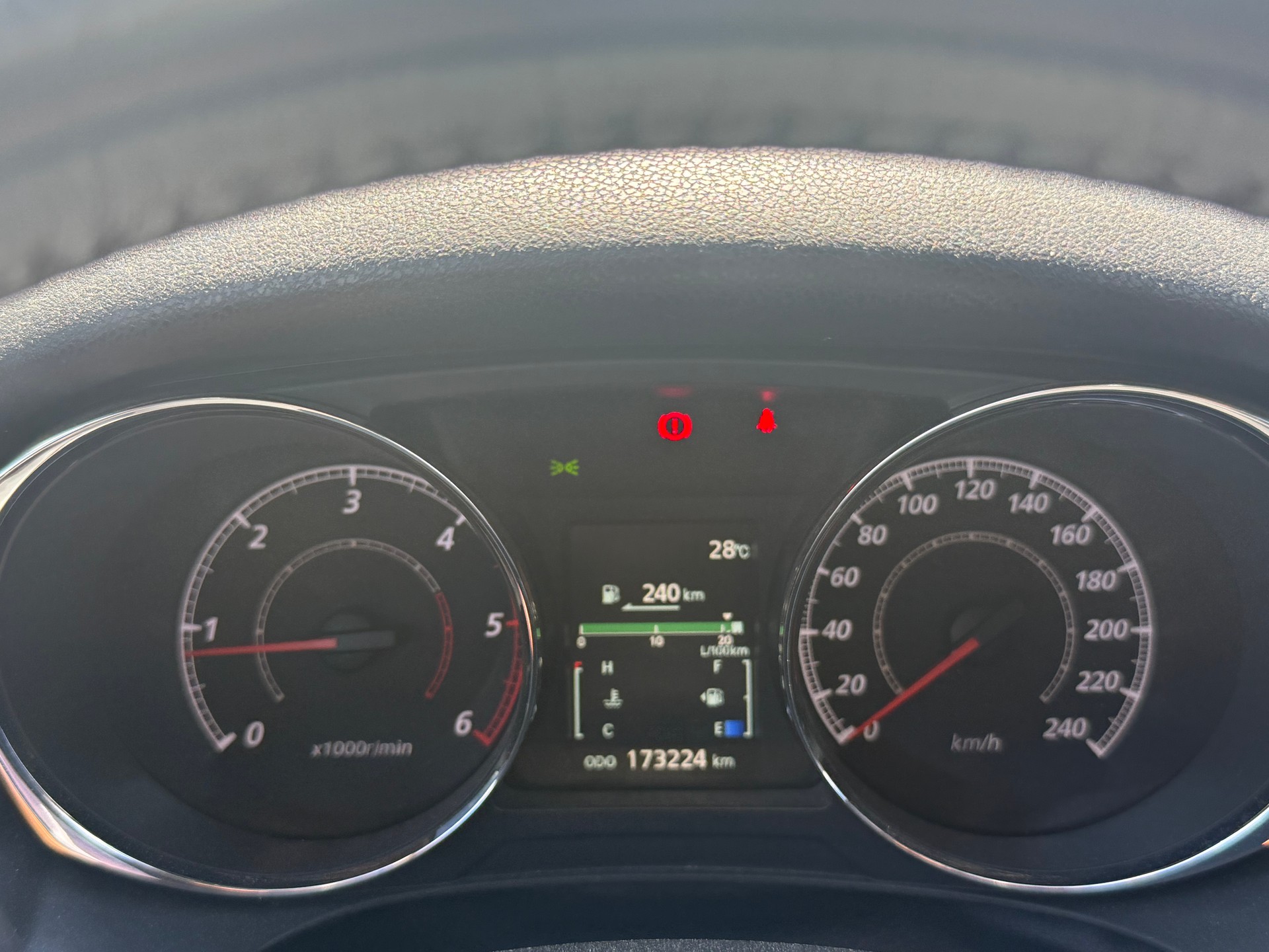 CITROEN C4 Aircross 1.6 HDi Attraction 4WD-image-11