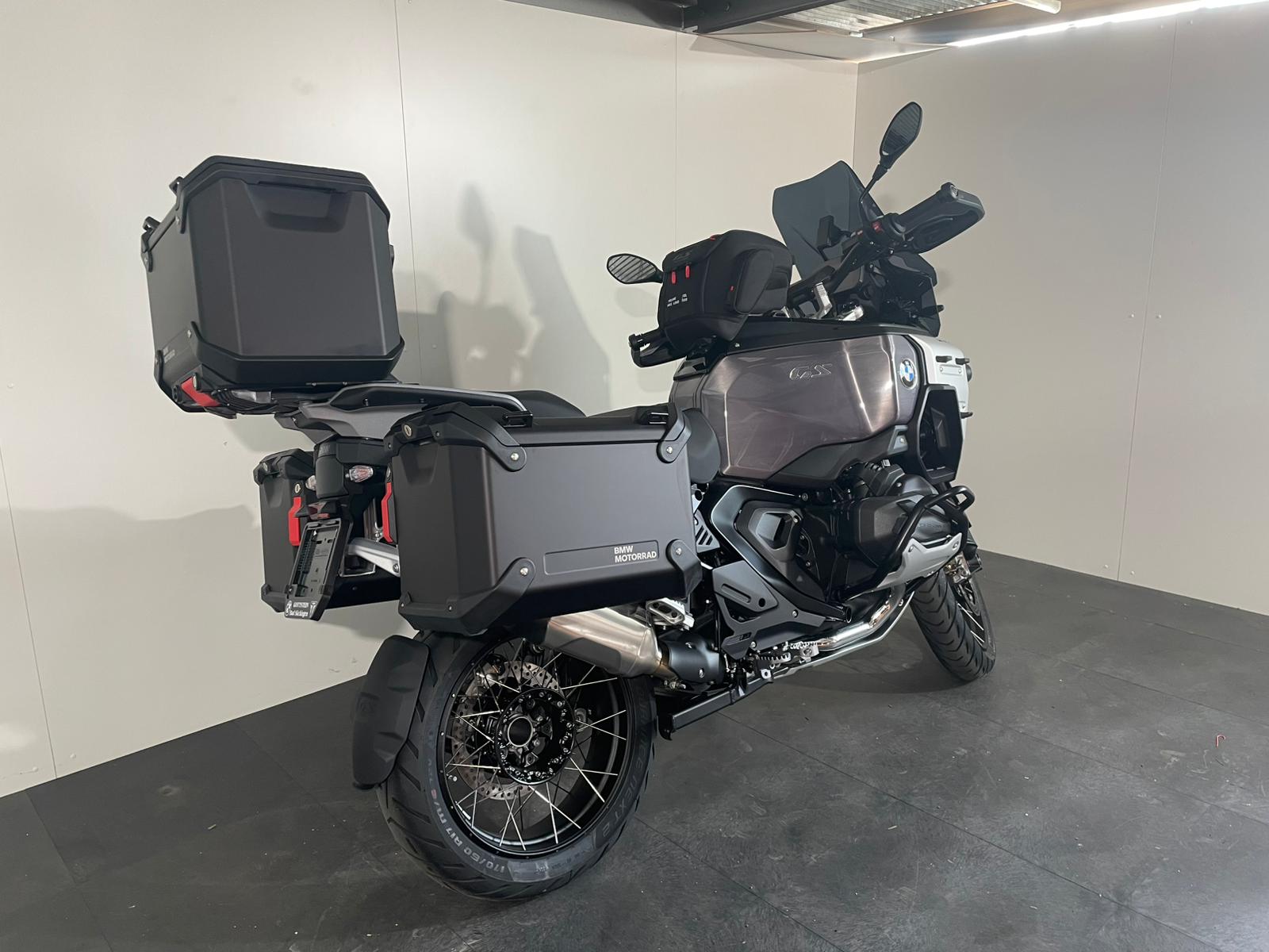 BMW R 1300 GS Adventure-image-4