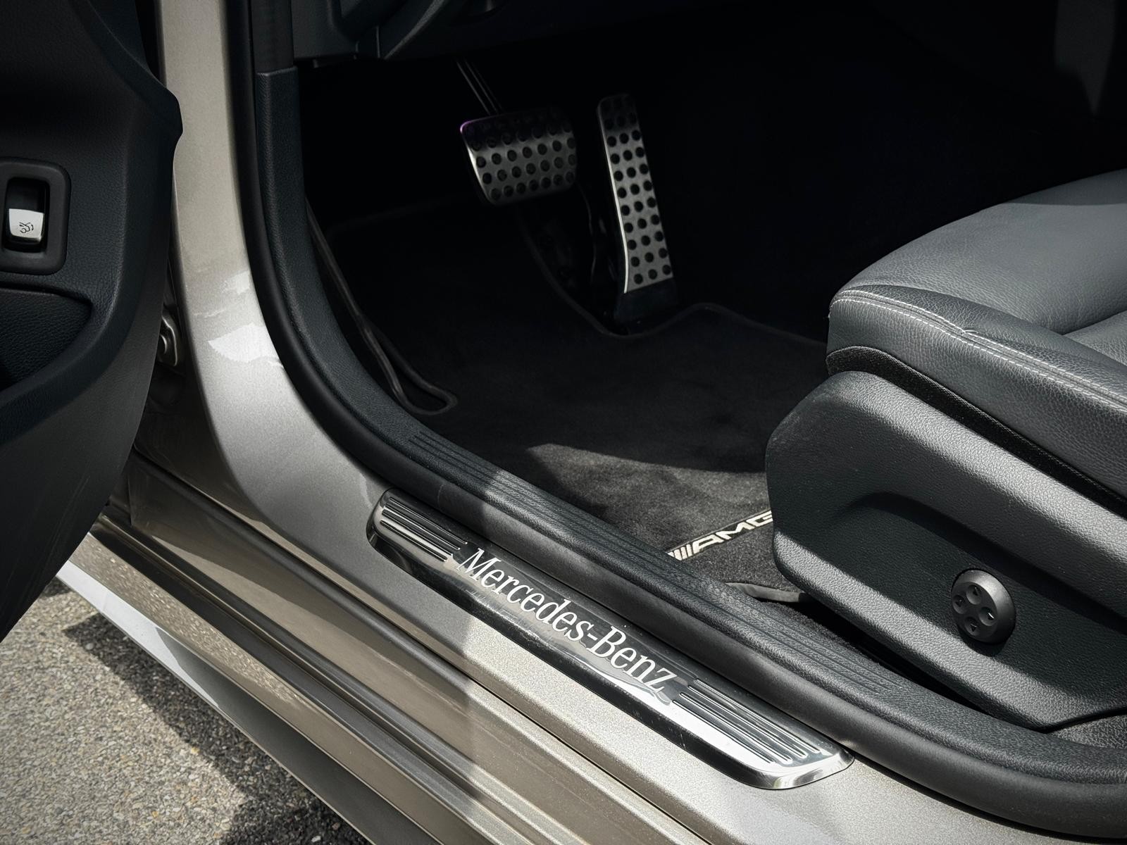 MERCEDES-BENZ C 220 d AMG Line 4matic-image-10