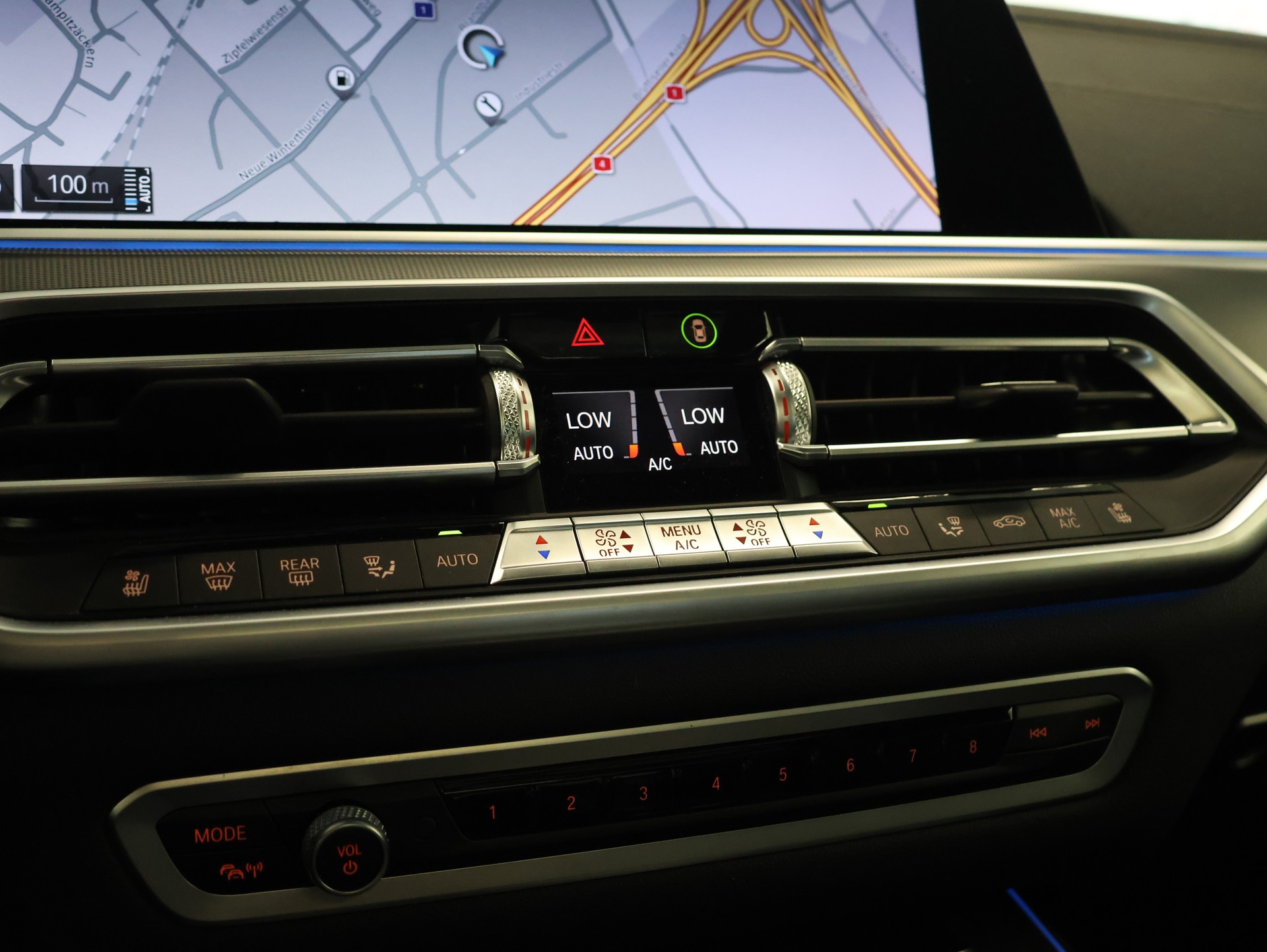 BMW X5 xDrive45e Steptronic *Panoramadach* *360 Kamera* *Harman Kardon*-image-17