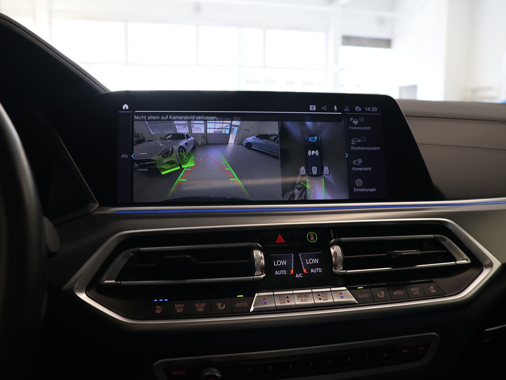 BMW X5 xDrive45e Steptronic *Panoramadach* *360 Kamera* *Harman Kardon*-image-16