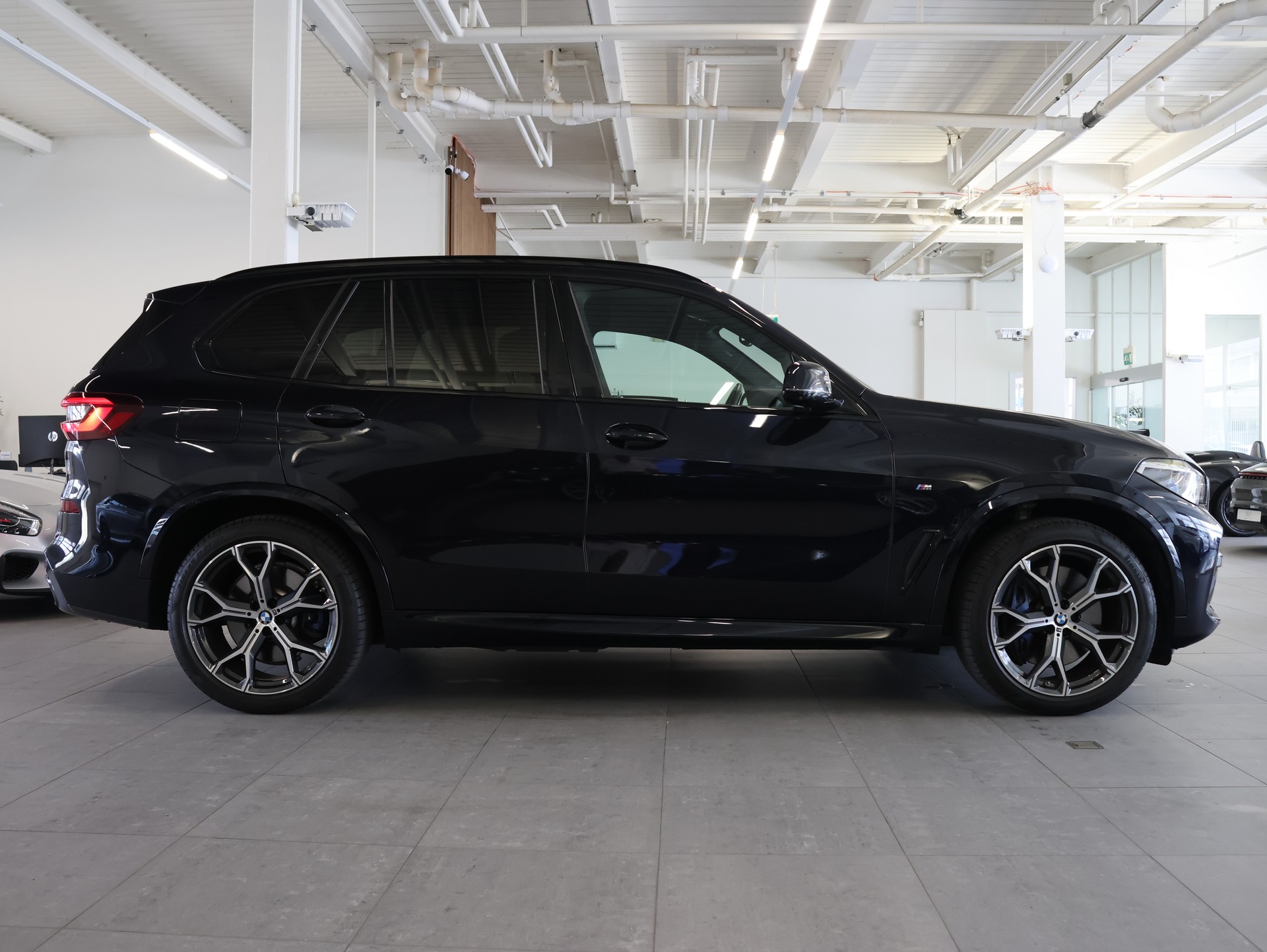 BMW X5 xDrive45e Steptronic *Panoramadach* *360 Kamera* *Harman Kardon*-image-6