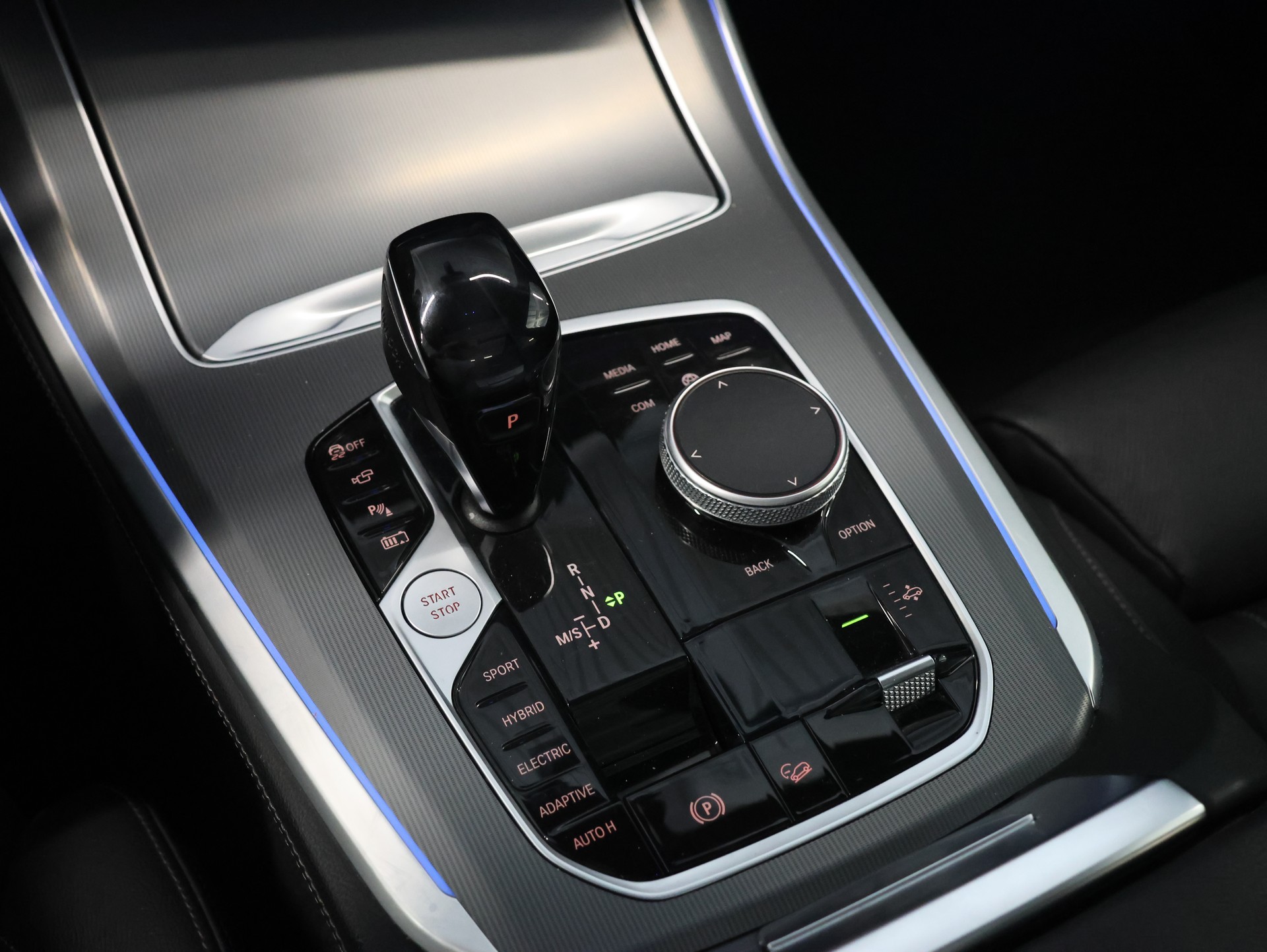 BMW X5 xDrive45e Steptronic *Panoramadach* *360 Kamera* *Harman Kardon*-image-18