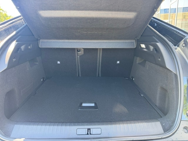 PEUGEOT 3008 Allure Prenium Hybrid léger MHEV-image-6