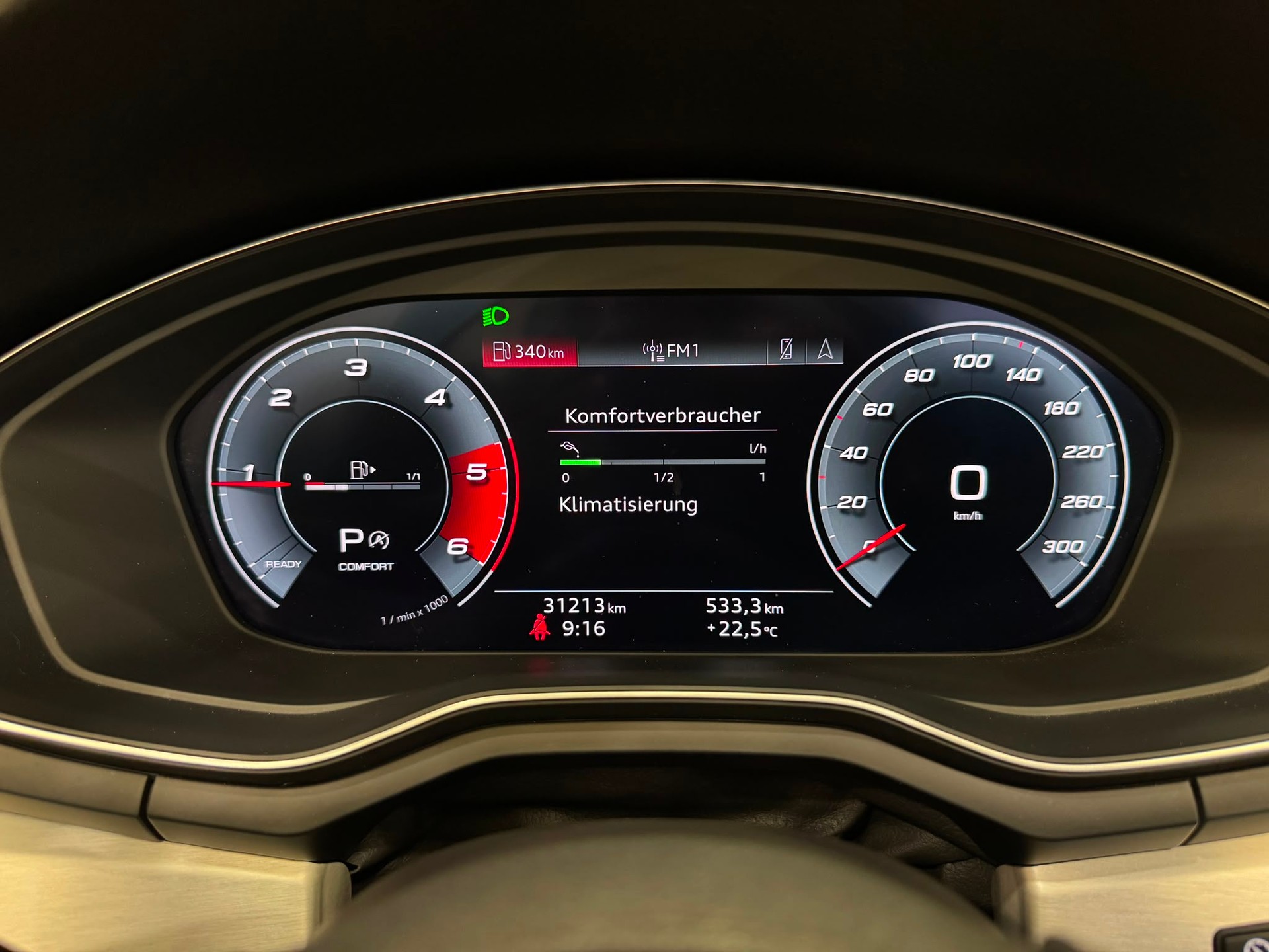 AUDI A5 Cabriolet 40 TDI S-Line S-tronic-image-16