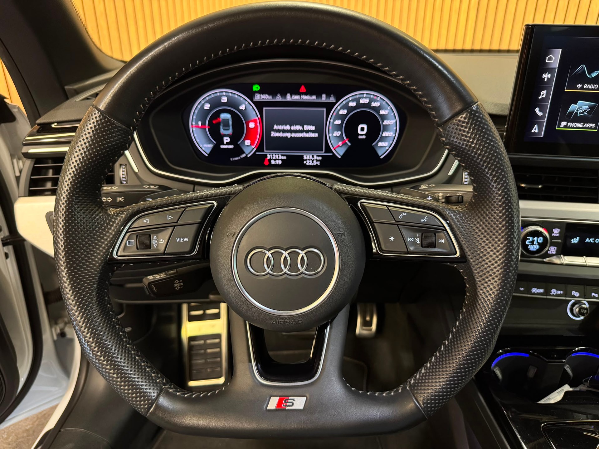AUDI A5 Cabriolet 40 TDI S-Line S-tronic-image-13
