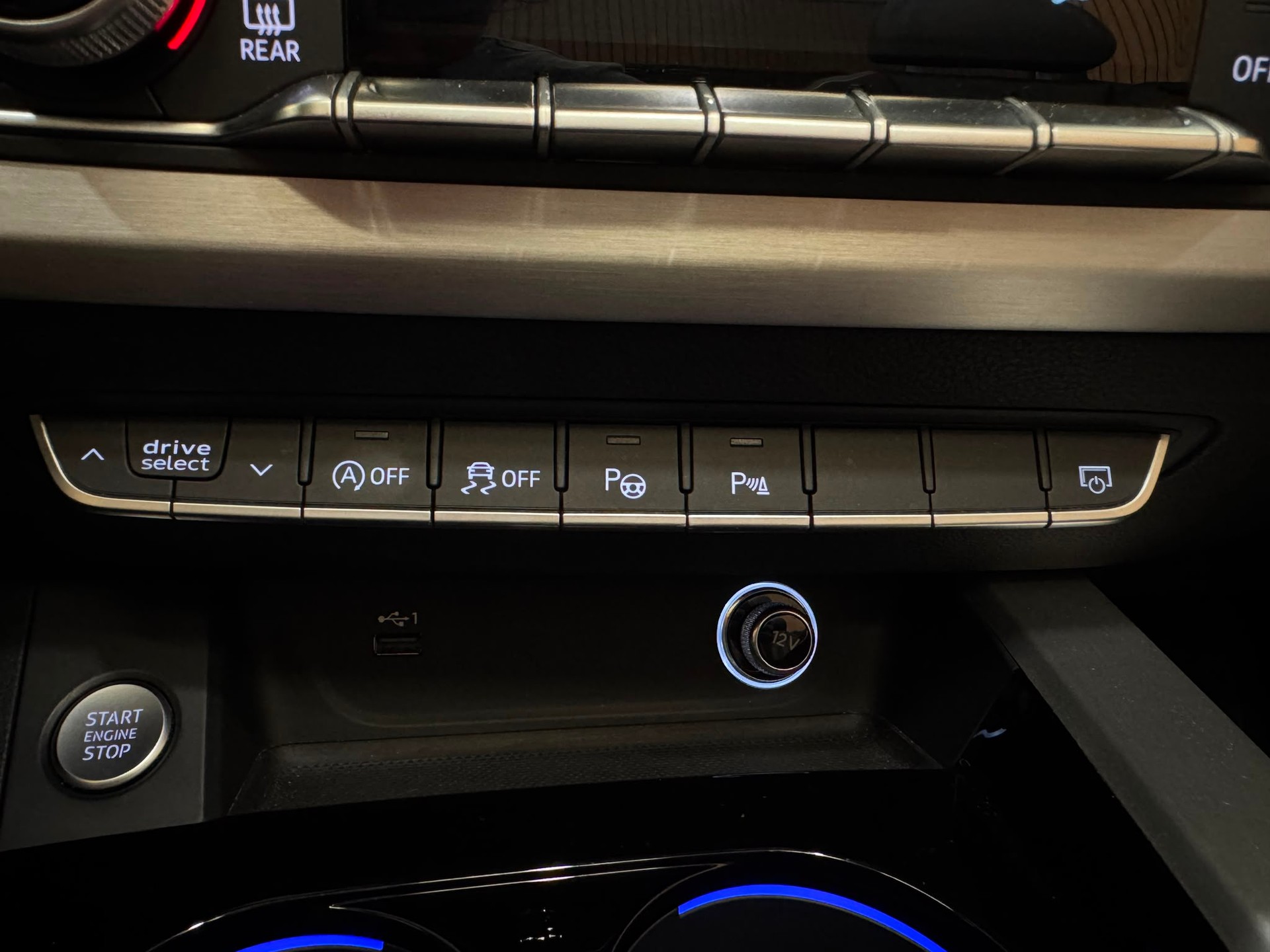 AUDI A5 Cabriolet 40 TDI S-Line S-tronic-image-28